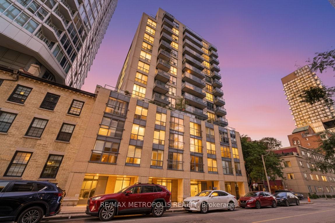 Front of Unit 1504, 76 Shuter Street