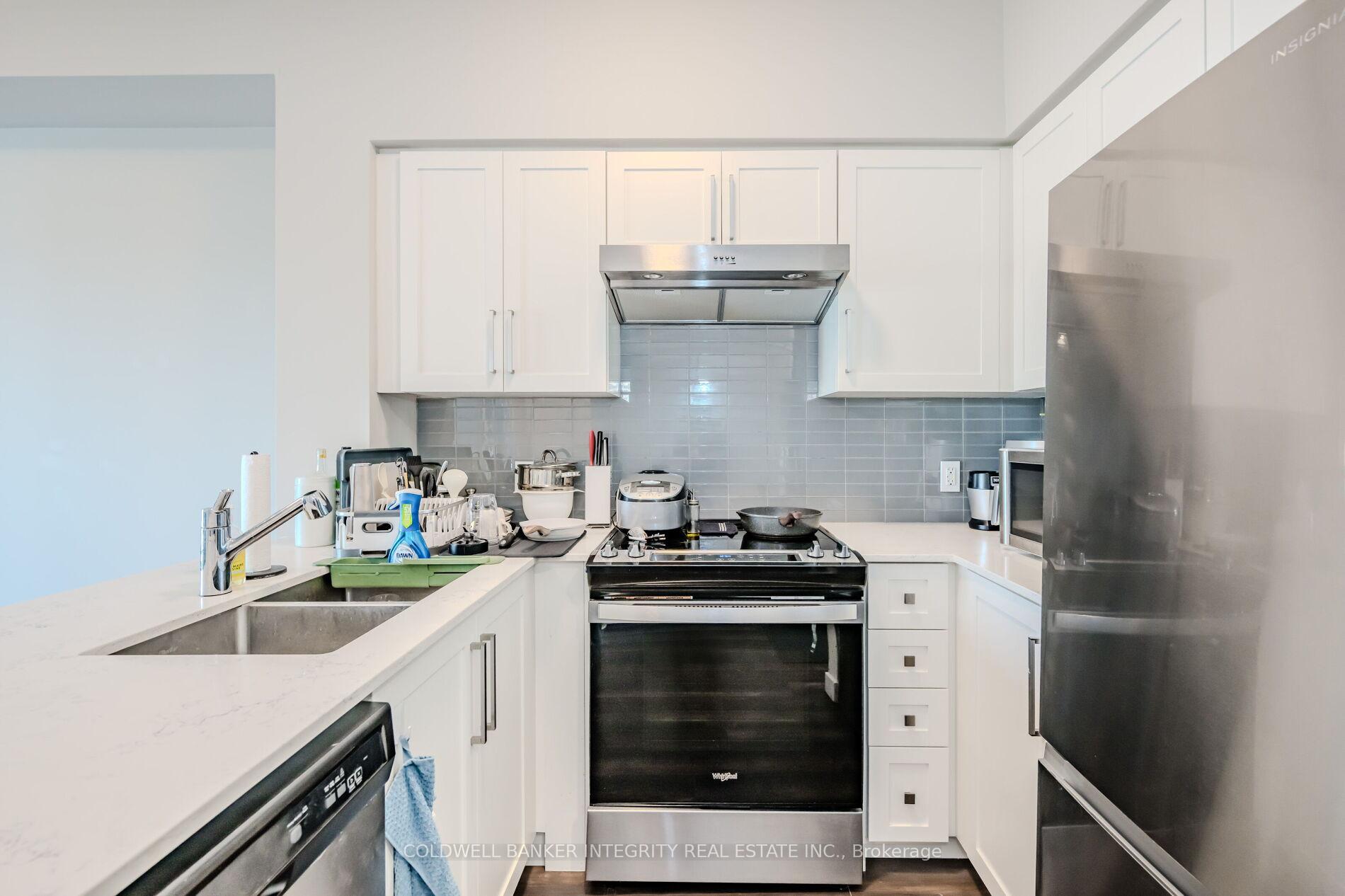 Photo 11 of Unit 10, 15 Queent Street S, Hamilton, Central — HOMEH