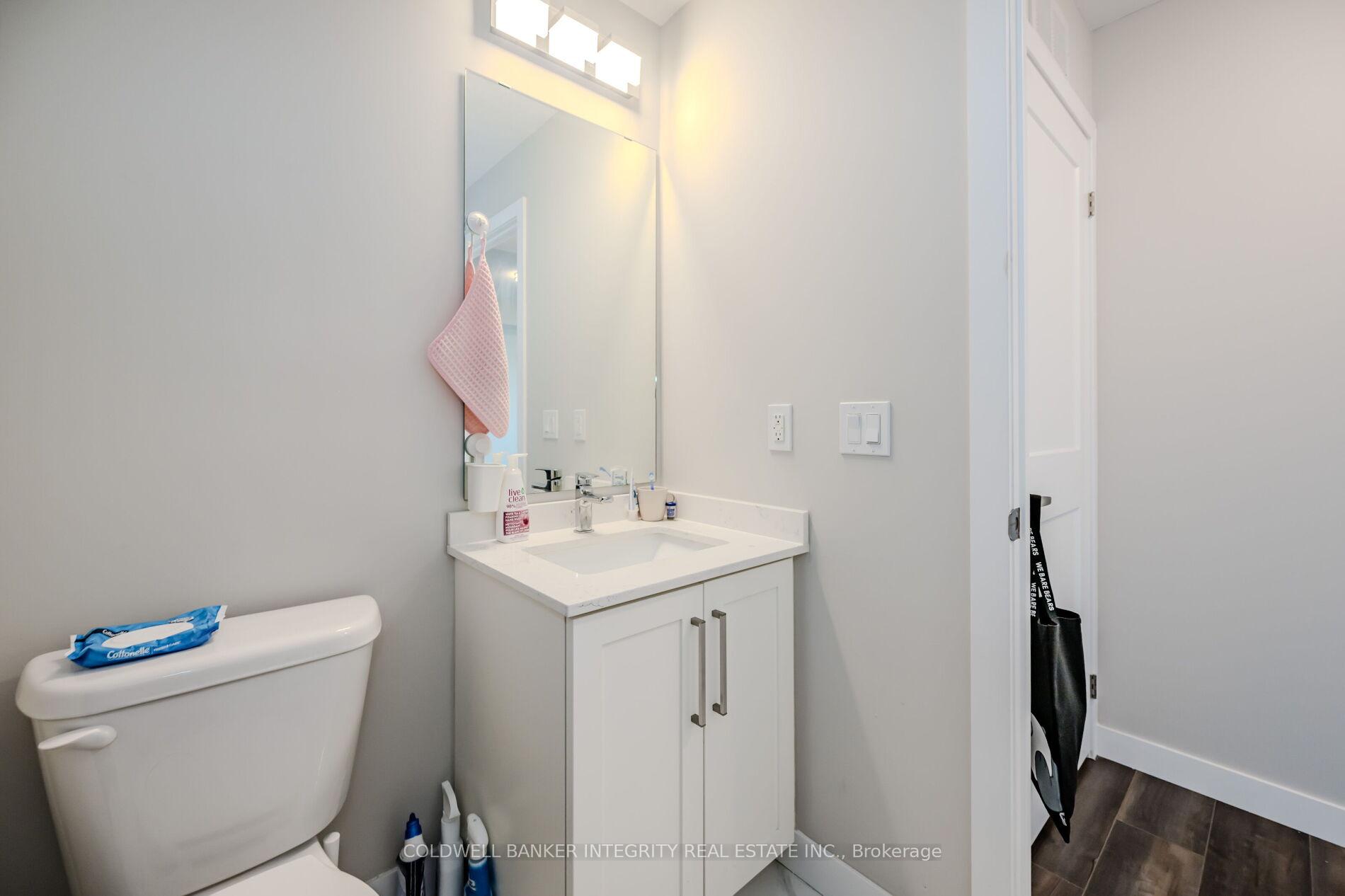 Photo 24 of Unit 10, 15 Queent Street S, Hamilton, Central — HOMEH