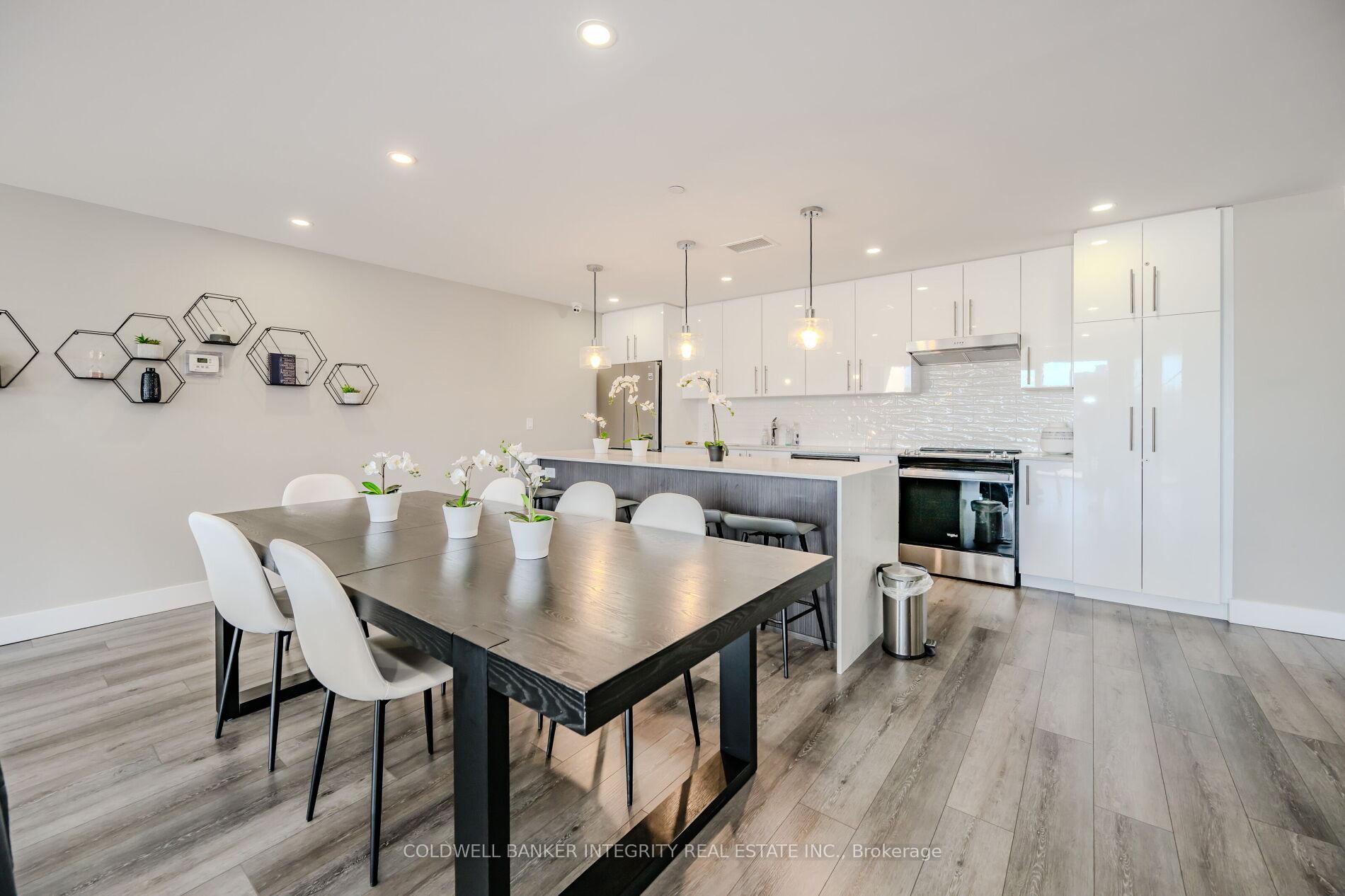 Photo 30 of Unit 10, 15 Queent Street S, Hamilton, Central — HOMEH