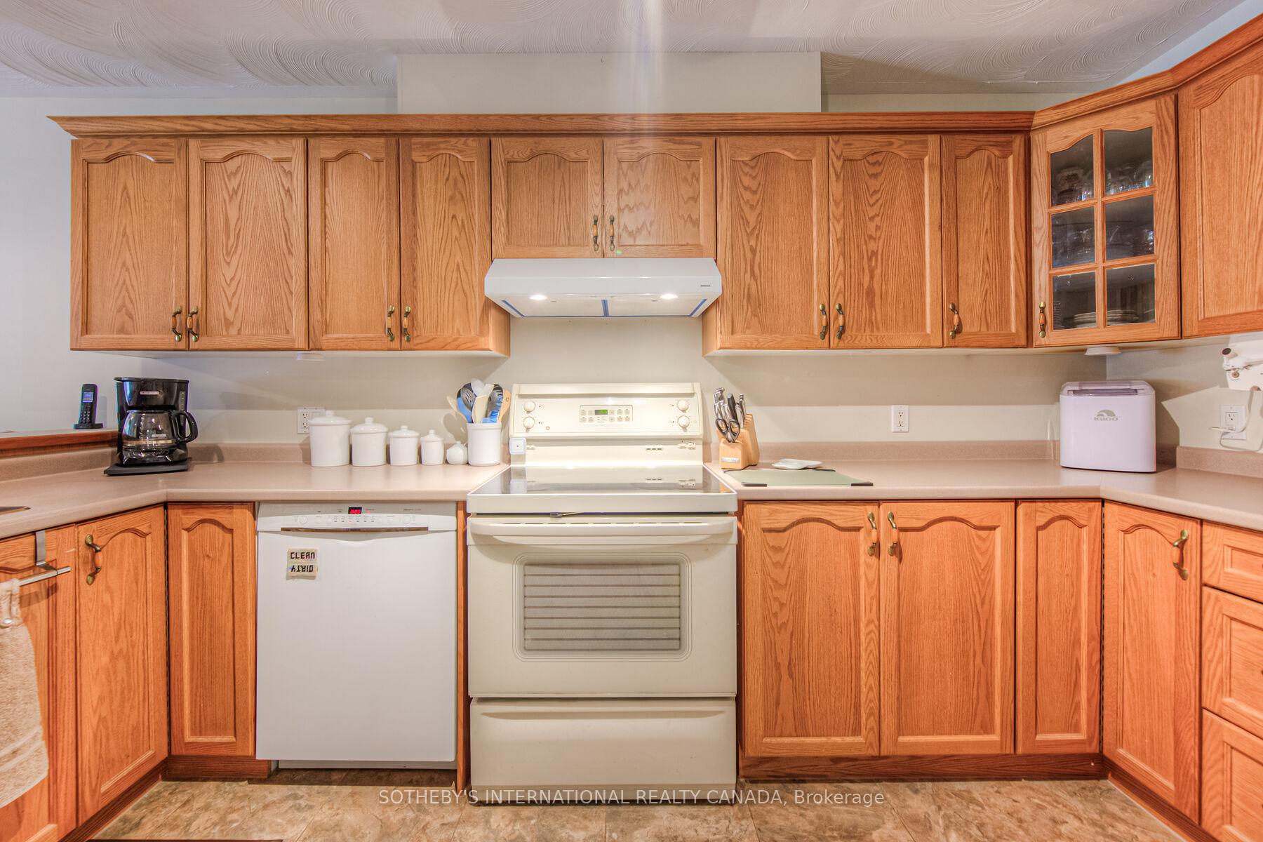 Photo 6 of Unit 8, 150 Oak Street, Norfolk, Simcoe — HOMEH