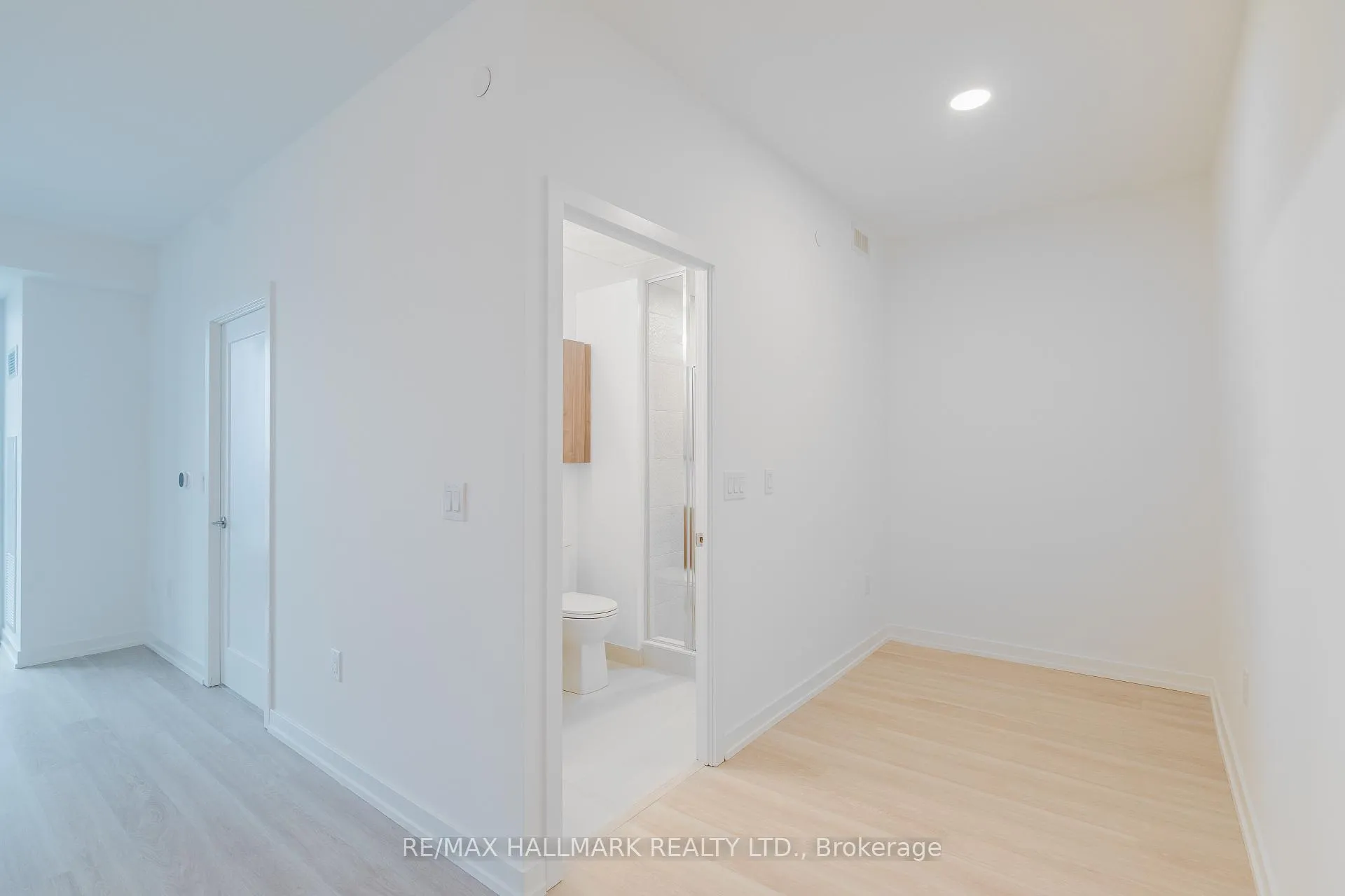 Photo 6 of Unit A-540, 9763 Markham Road, Markham, Greensborough — HOMEH