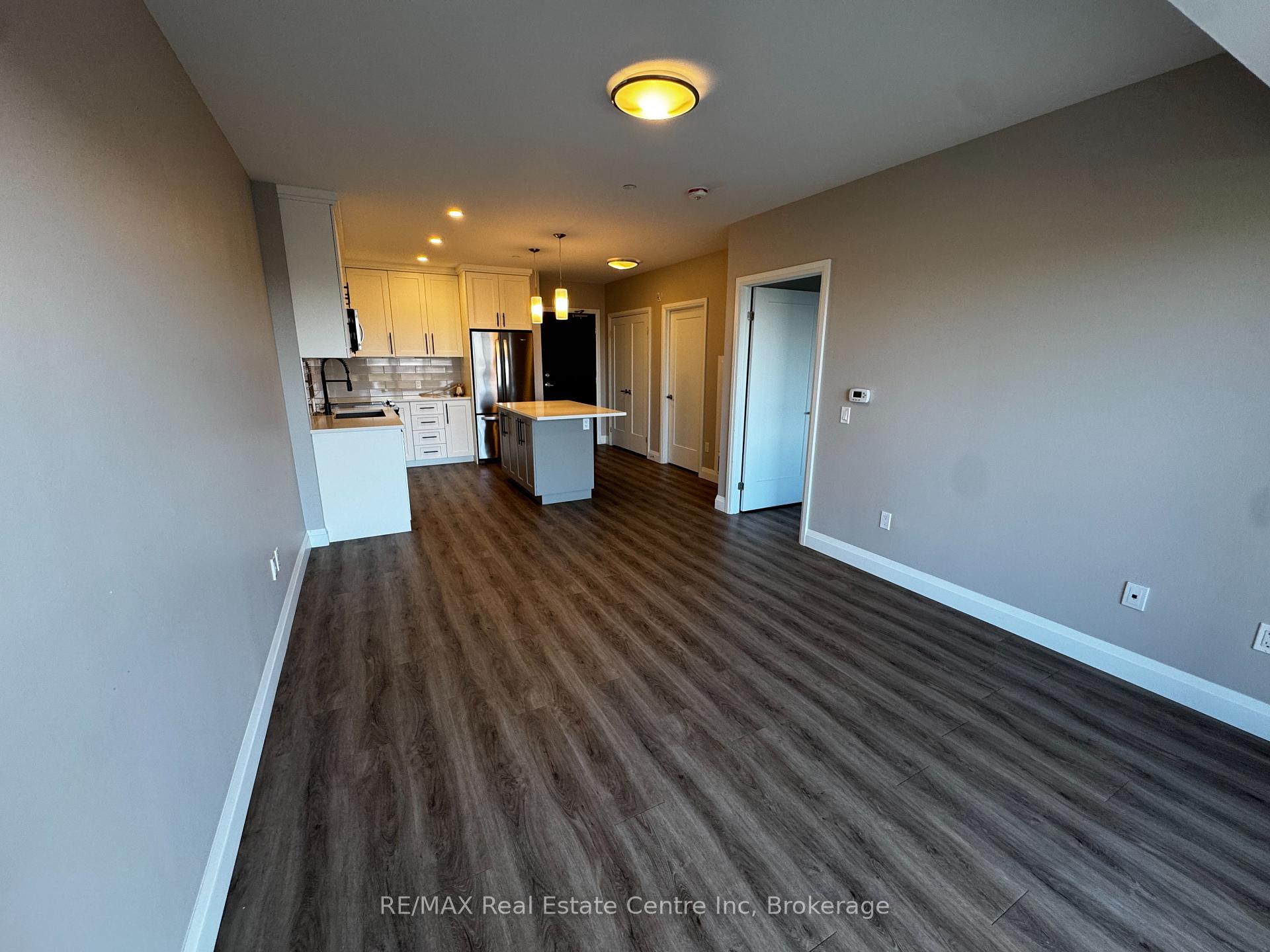 Photo 5 of Unit 708, 332 Gosling Gardens, Guelph, Clairfields/Hanlon Business Park — HOMEH