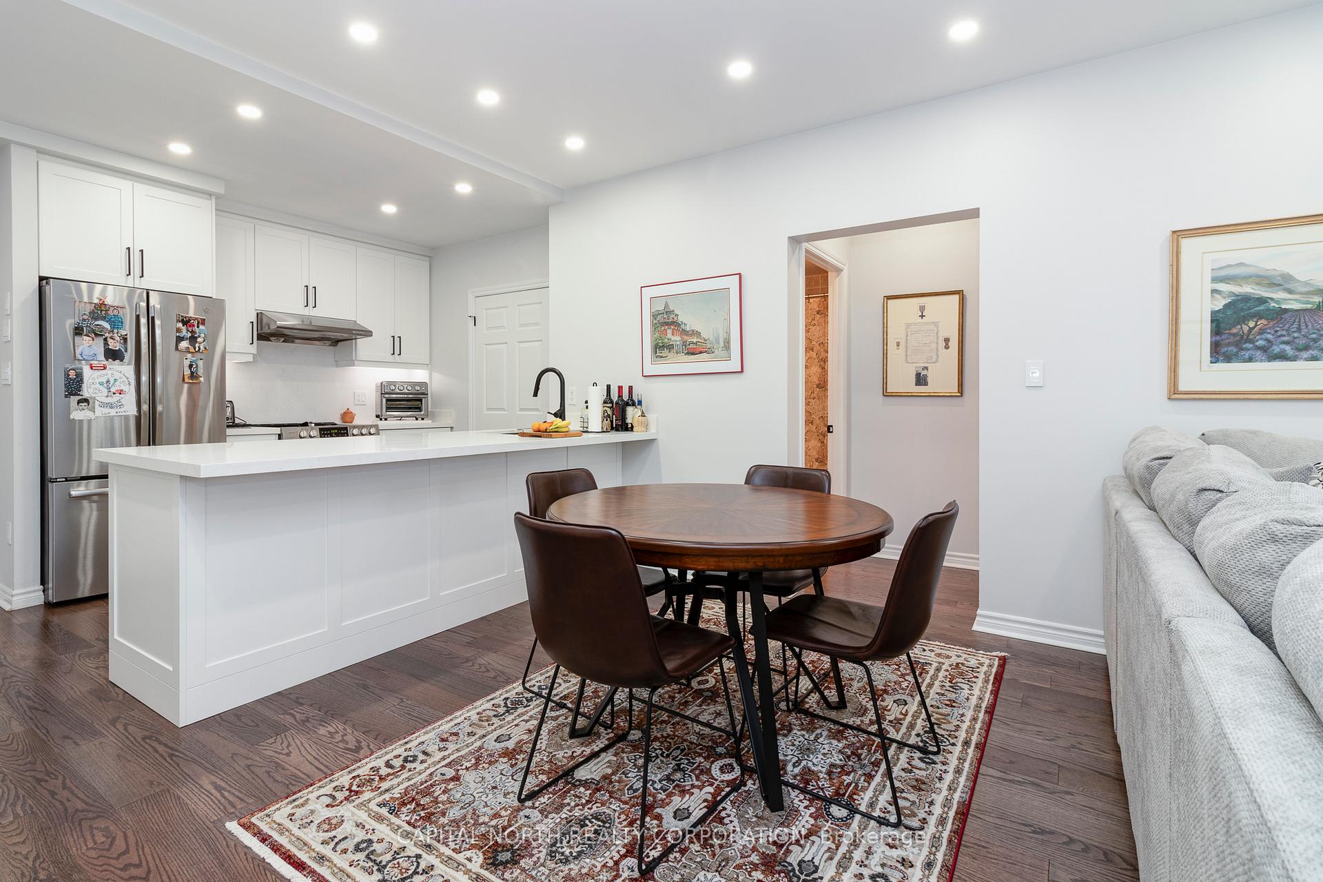 Photo 11 of Unit 301, 4620 Highway 7, Vaughan, East Woodbridge — HOMEH