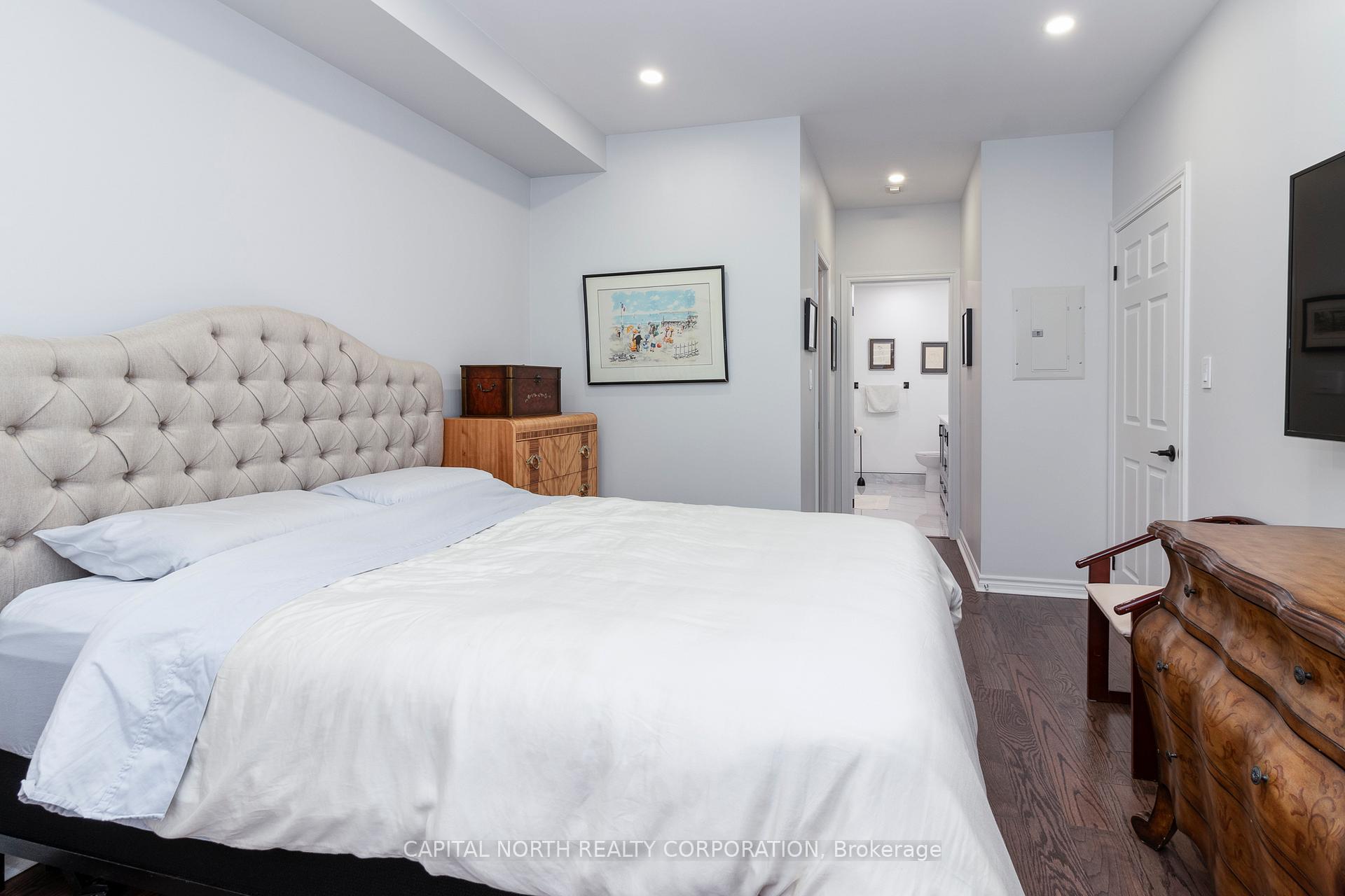 Photo 16 of Unit 301, 4620 Highway 7, Vaughan, East Woodbridge — HOMEH