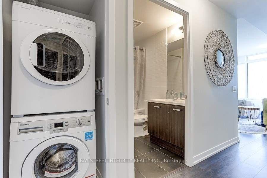 Photo 7 of Unit 1912, 125 Redpath Avenue, Toronto, Mount Pleasant West — HOMEH