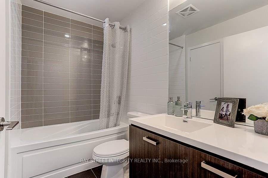 Photo 9 of Unit 1912, 125 Redpath Avenue, Toronto, Mount Pleasant West — HOMEH