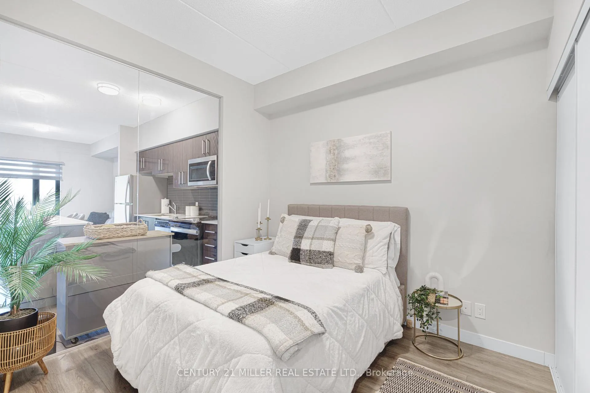 Photo 16 of Unit 1009, 15 Queen . Street S, Hamilton, Central — HOMEH