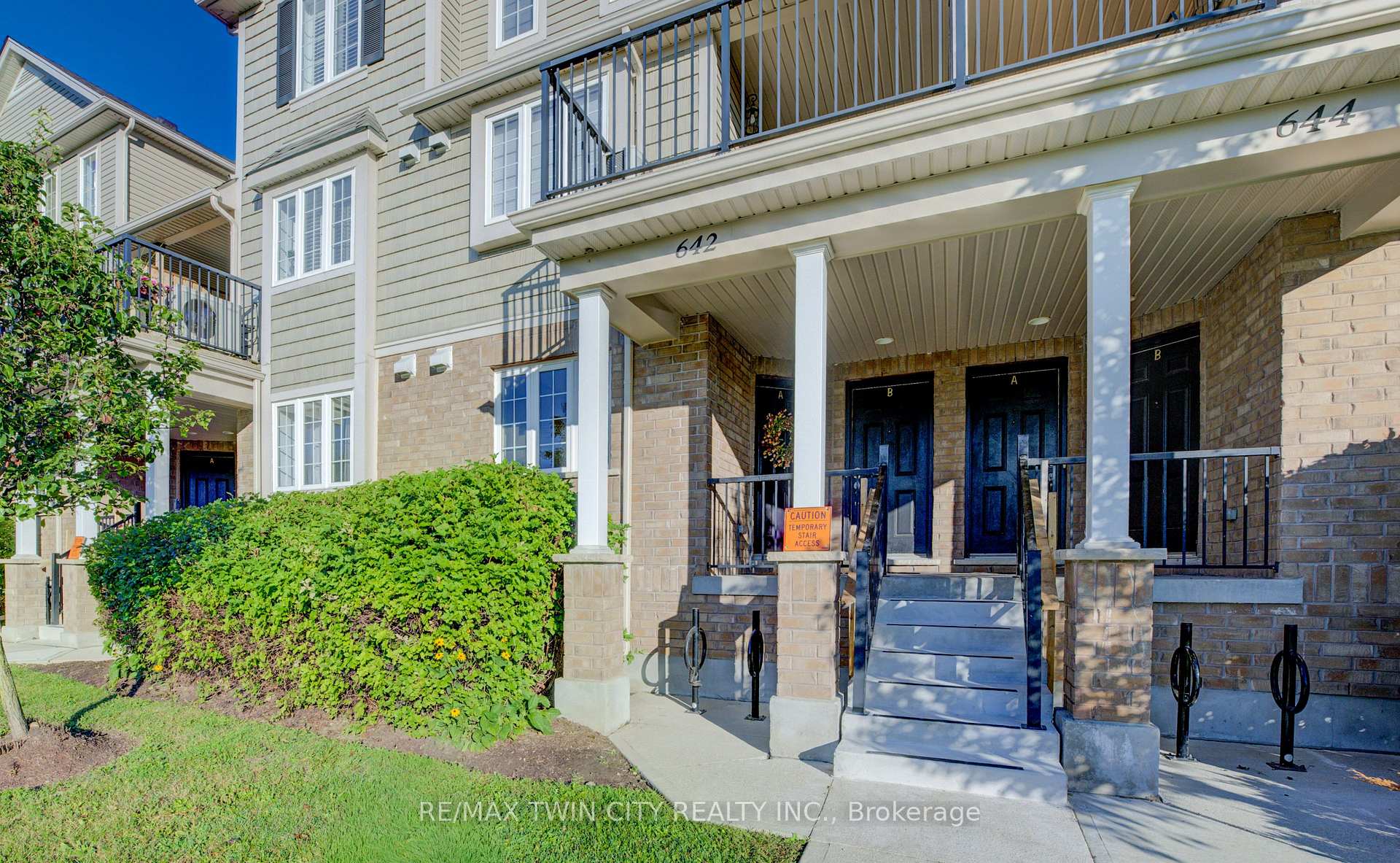 Photo 3 of Unit 642A, 642 Woodlawn Road E, Guelph, Victoria North — HOMEH