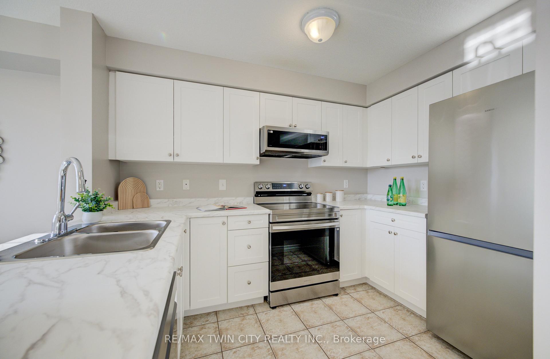 Photo 8 of Unit 642A, 642 Woodlawn Road E, Guelph, Victoria North — HOMEH