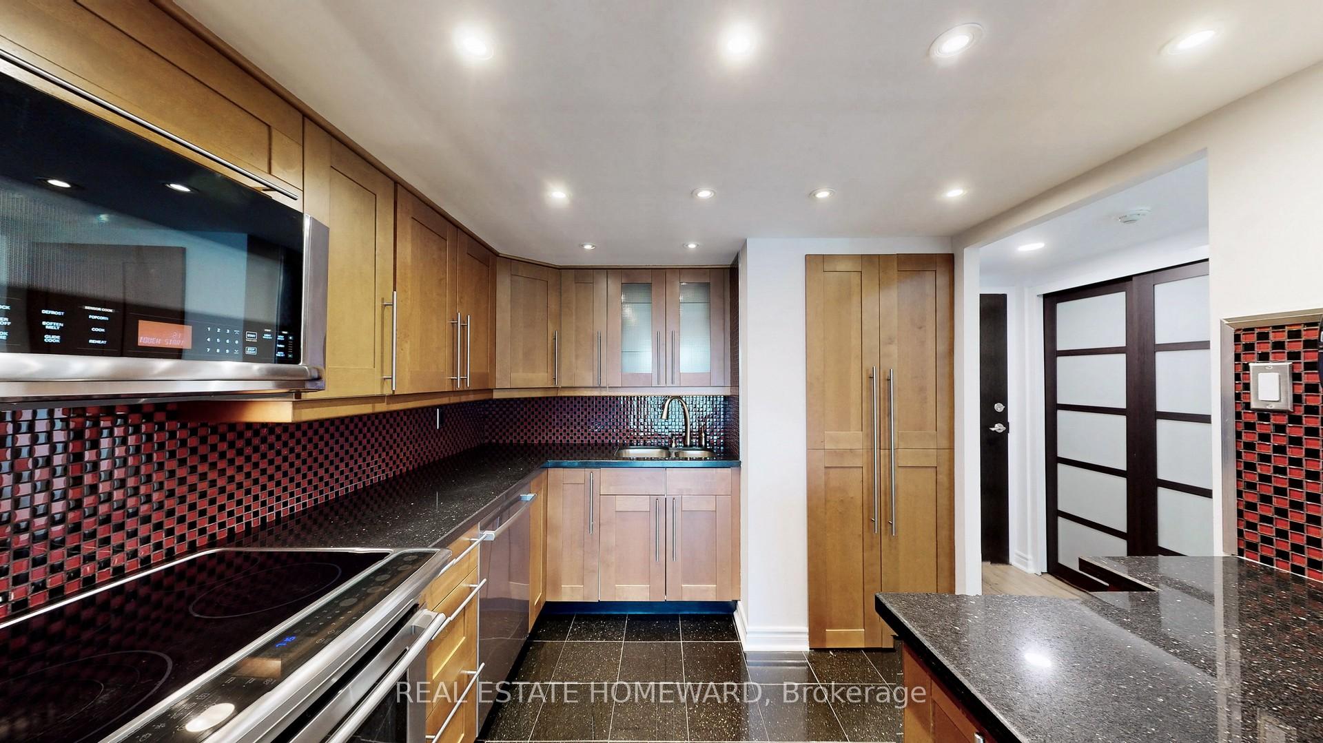 Photo 5 of Unit 1806, 15 Maitland Place, Toronto, Cabbagetown-South St. James Town — HOMEH