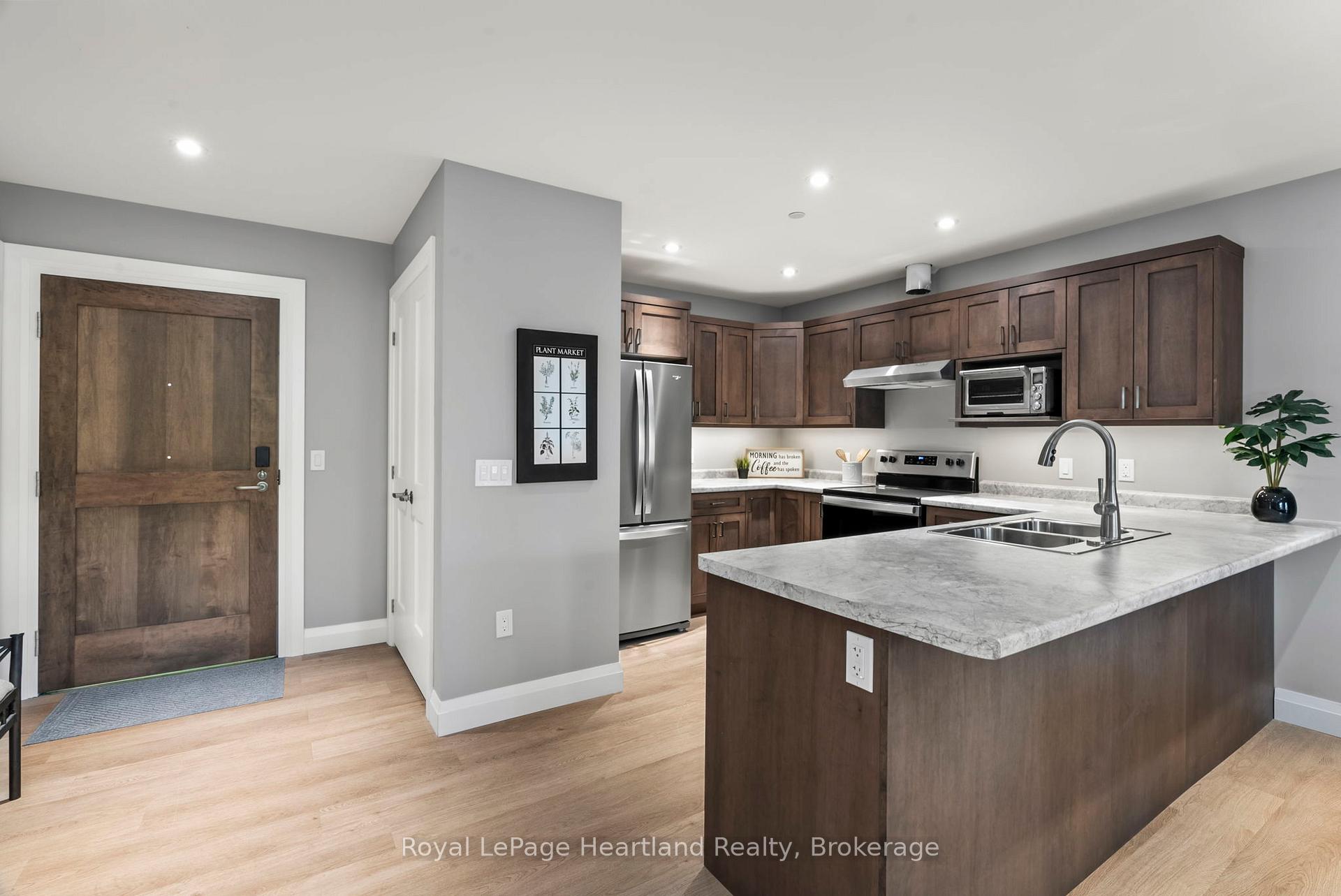Front of Unit 406, 187 Victoria Street W
