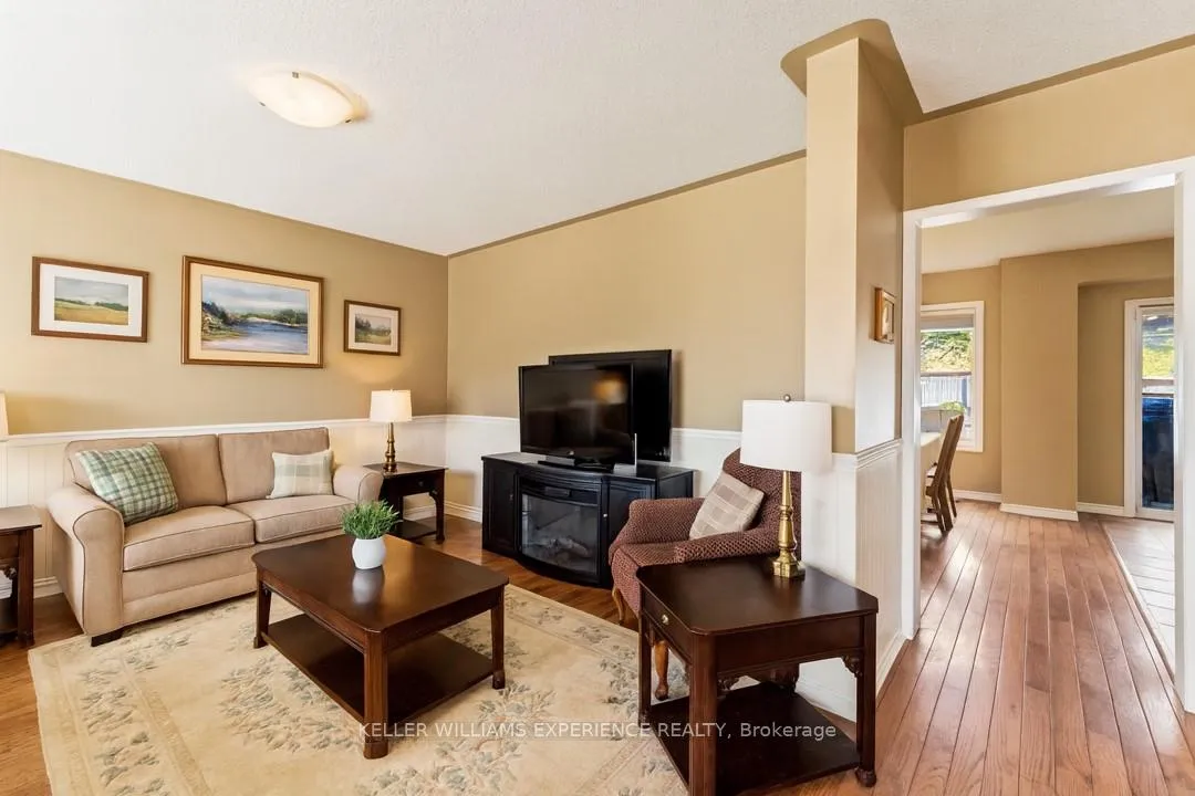Photo 8 of 38 Truax Crescent, Essa, Angus — HOMEH