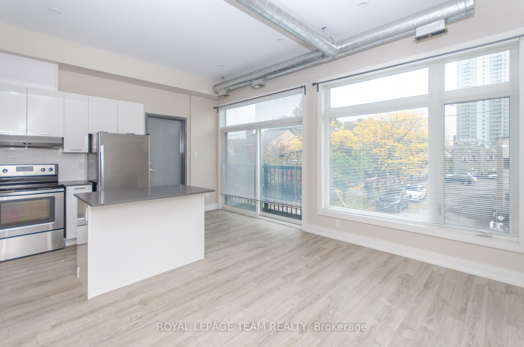 Photo 2 of 81 Norman Street, Ottawa, West Centre Town — HOMEH
