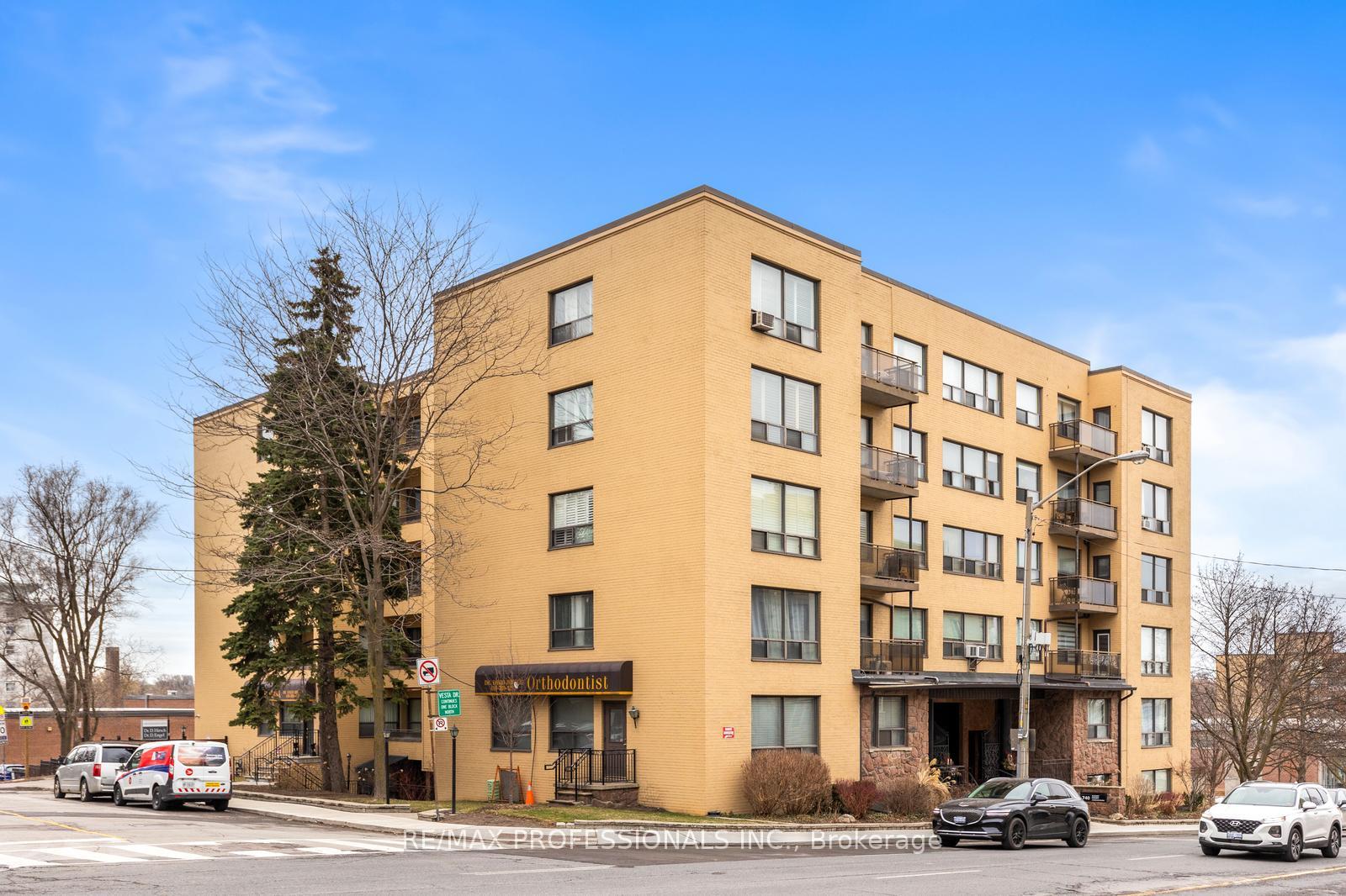 Front of Unit 404, 740 Eglinton Avenue W