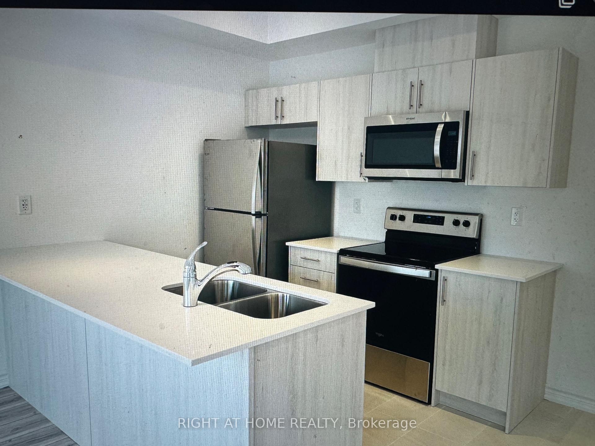 Photo 2 of 14 Wheatfield Road, Barrie, Rural Barrie Southeast — HOMEH