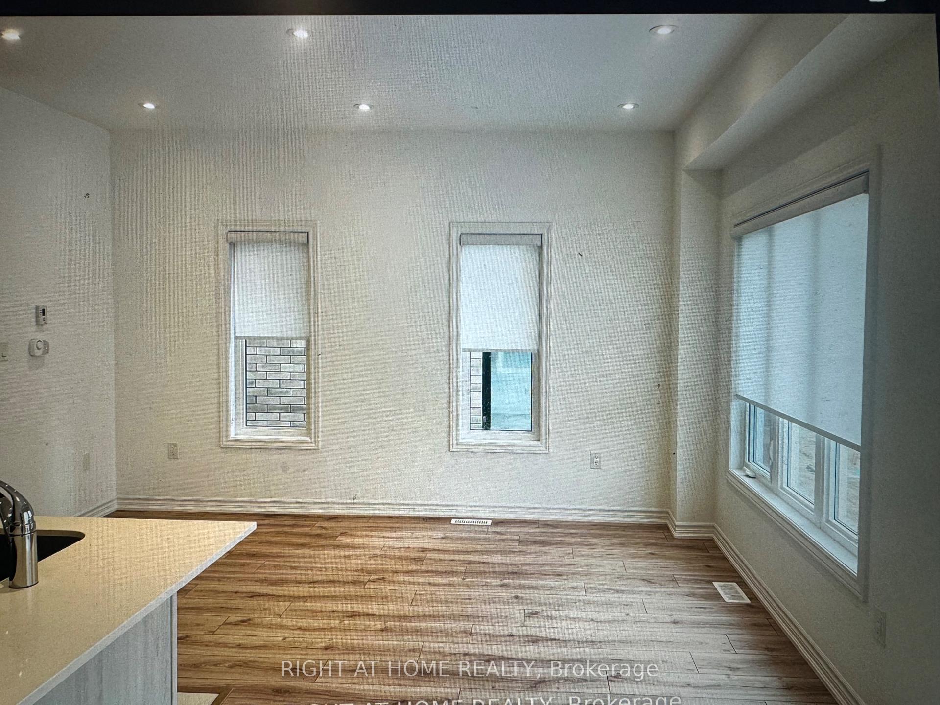 Photo 3 of 14 Wheatfield Road, Barrie, Rural Barrie Southeast — HOMEH