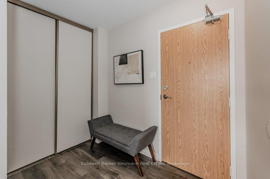 Photo 4 of Unit 812, 23 Woodlawn Road E, Guelph, Riverside Park — HOMEH