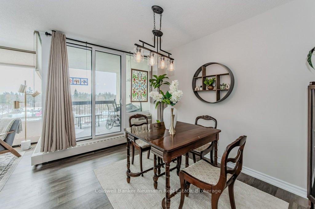 Photo 13 of Unit 812, 23 Woodlawn Road E, Guelph, Riverside Park — HOMEH