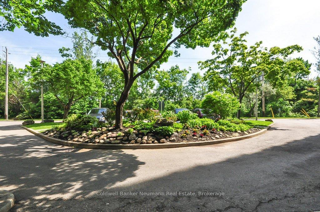 Photo 34 of Unit 812, 23 Woodlawn Road E, Guelph, Riverside Park — HOMEH