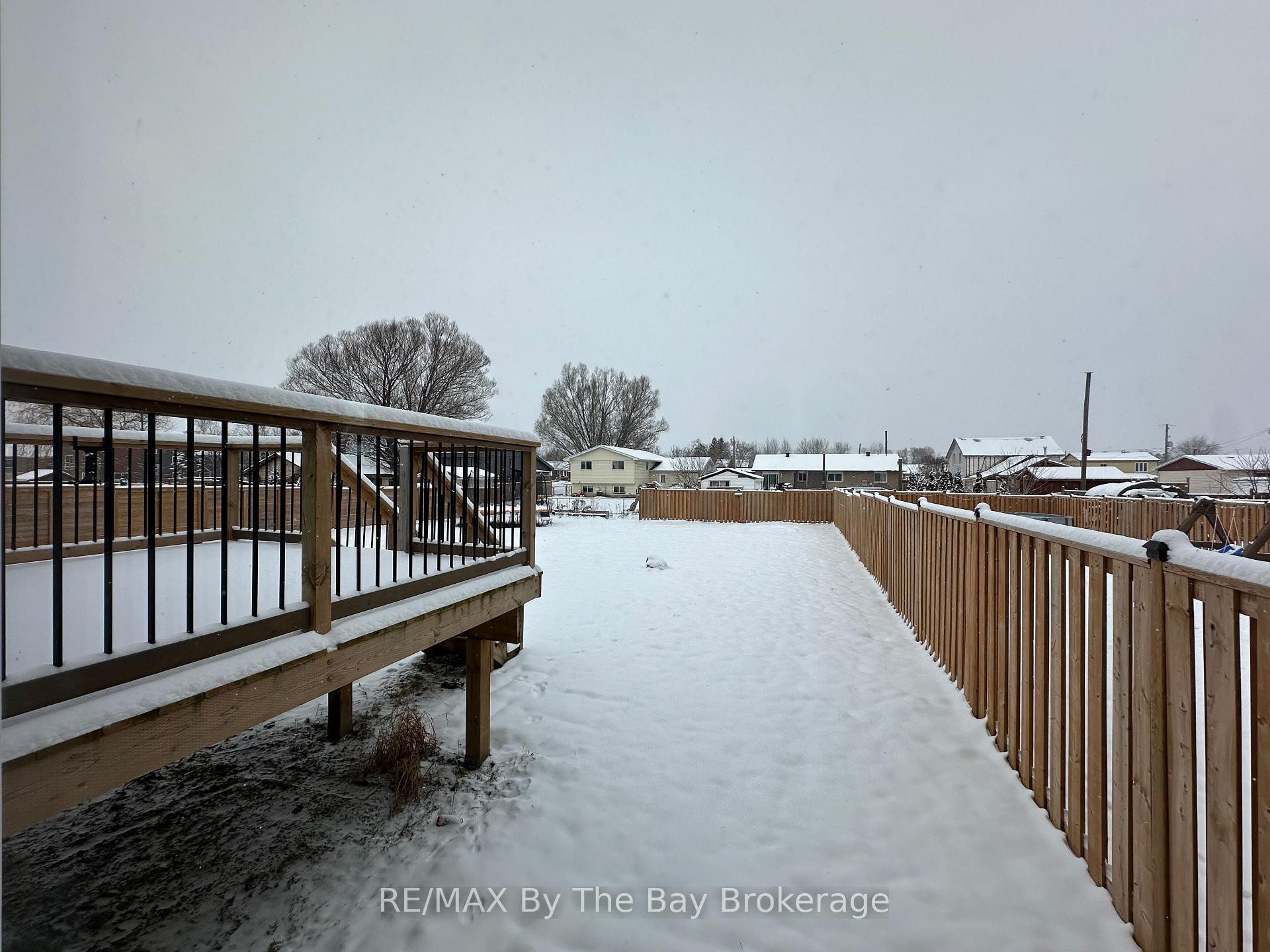 Photo 10 of 267 Quebec Street, Clearview, Stayner — HOMEH