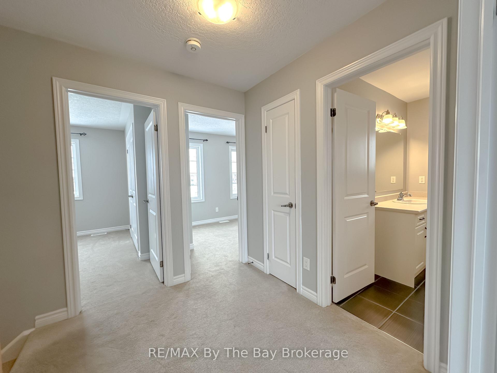Photo 14 of 267 Quebec Street, Clearview, Stayner — HOMEH