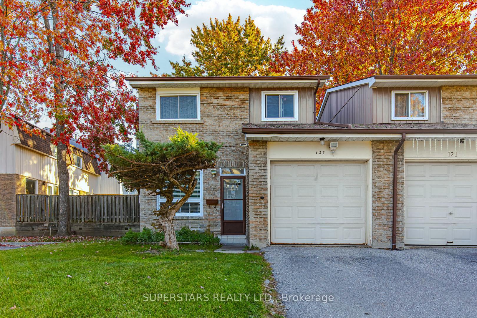 Front of Unit 123, 126 Dusay Place