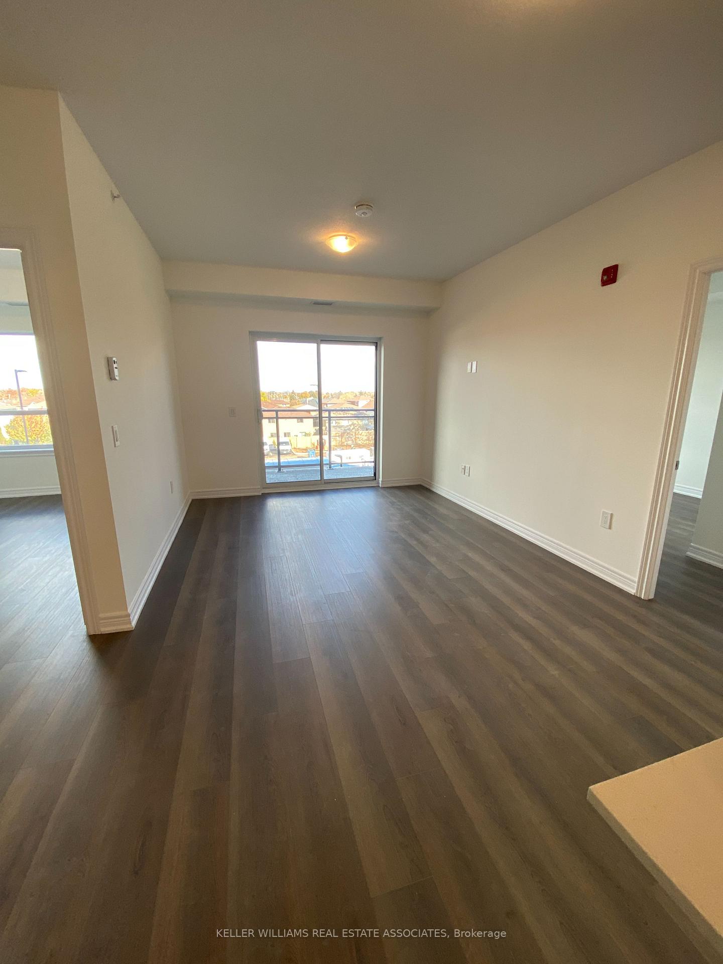 Photo 10 of Unit 303, 121 Highway 8, Hamilton, Stoney Creek — HOMEH