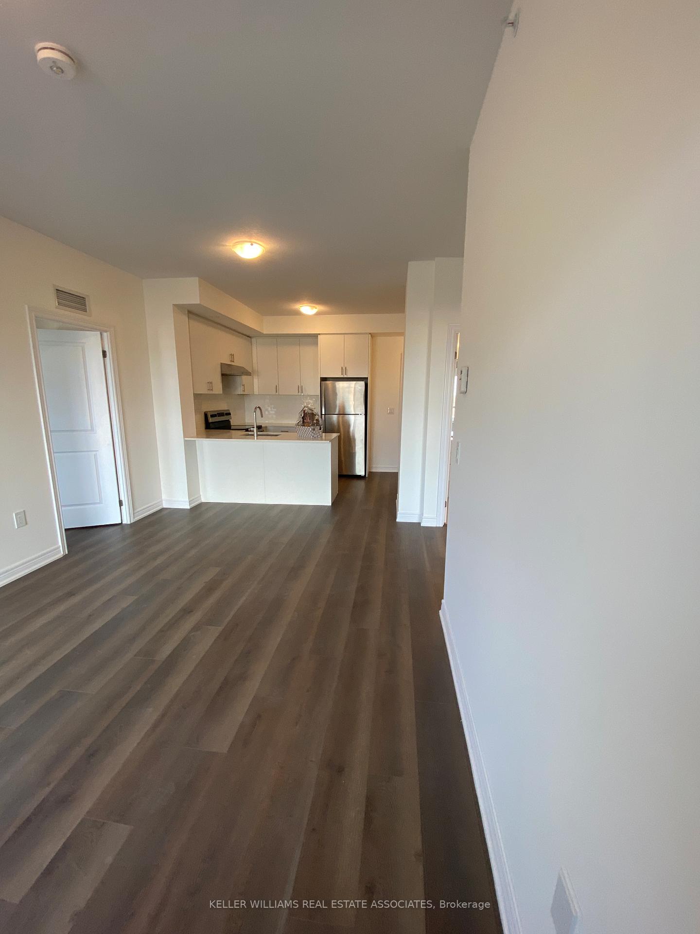 Photo 11 of Unit 303, 121 Highway 8, Hamilton, Stoney Creek — HOMEH