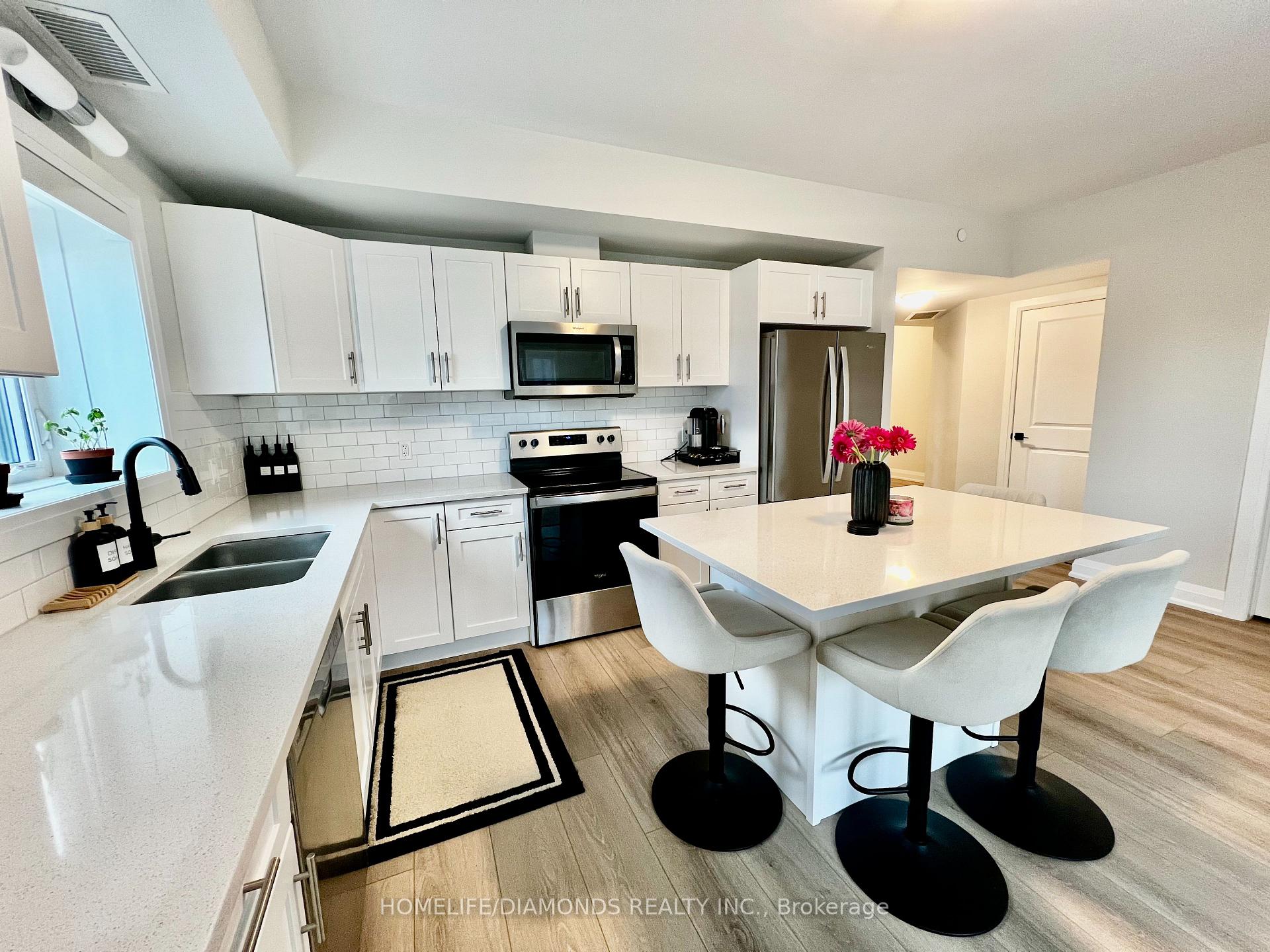 Photo 6 of Unit 304, 118 Summersides Boulevard, Pelham, Fonthill — HOMEH