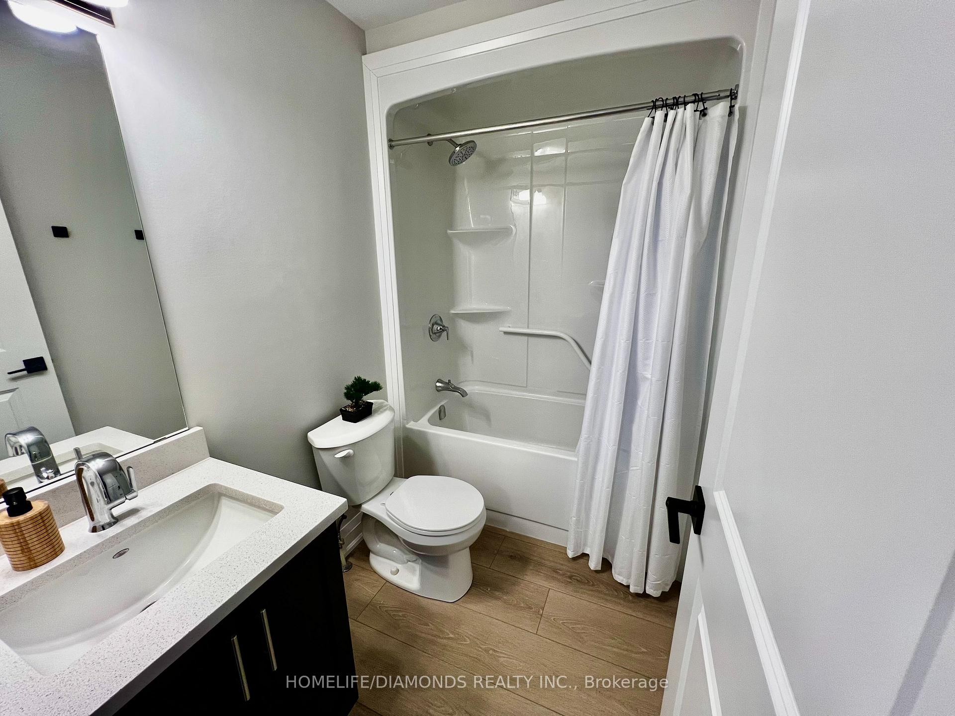 Photo 16 of Unit 304, 118 Summersides Boulevard, Pelham, Fonthill — HOMEH