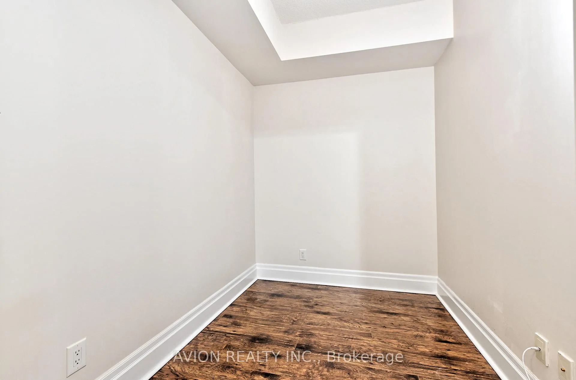 Photo 6 of Unit 507, 131 Upper Duke Crescent, Markham, Unionville — HOMEH