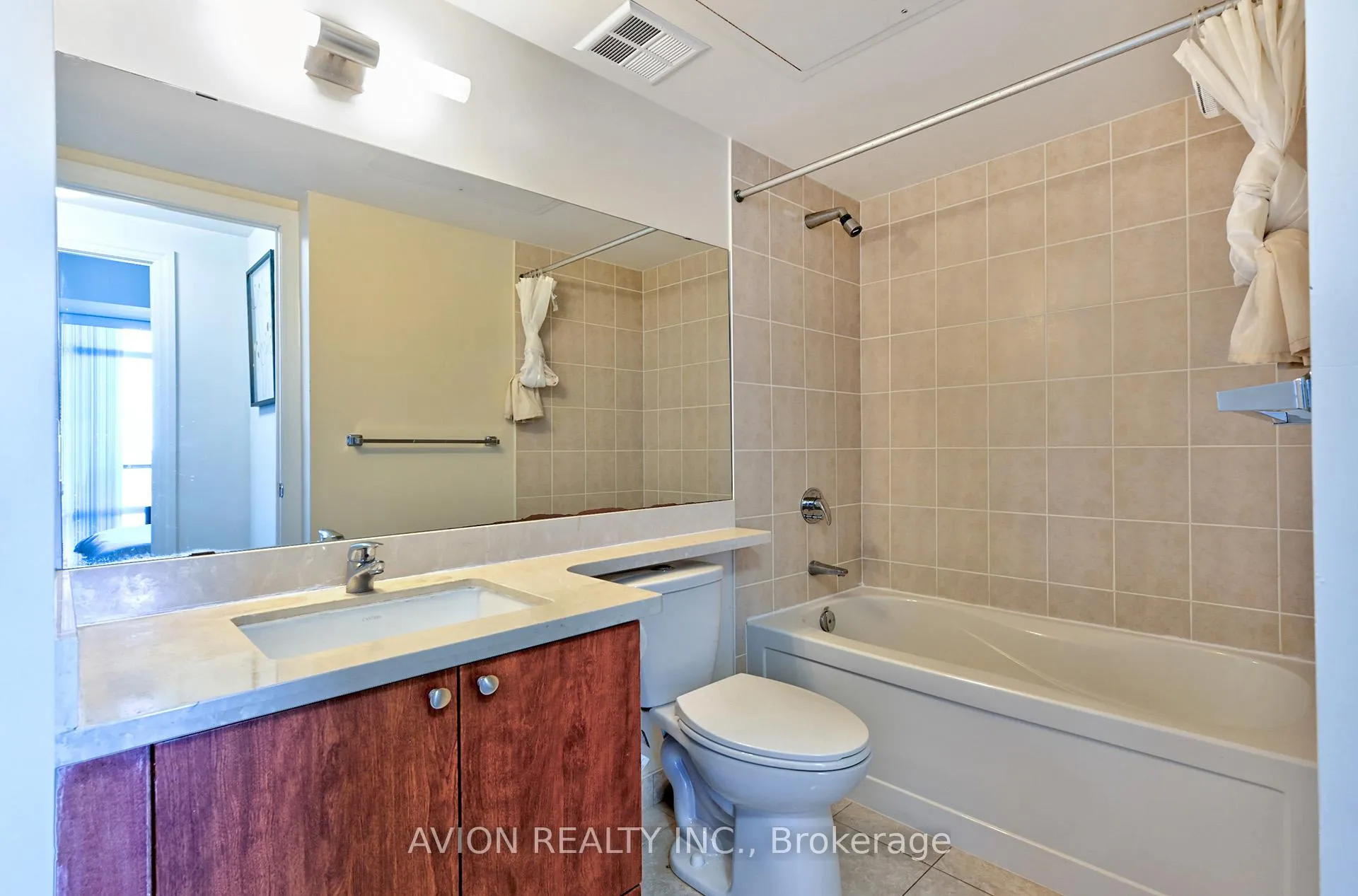 Photo 17 of Unit 507, 131 Upper Duke Crescent, Markham, Unionville — HOMEH