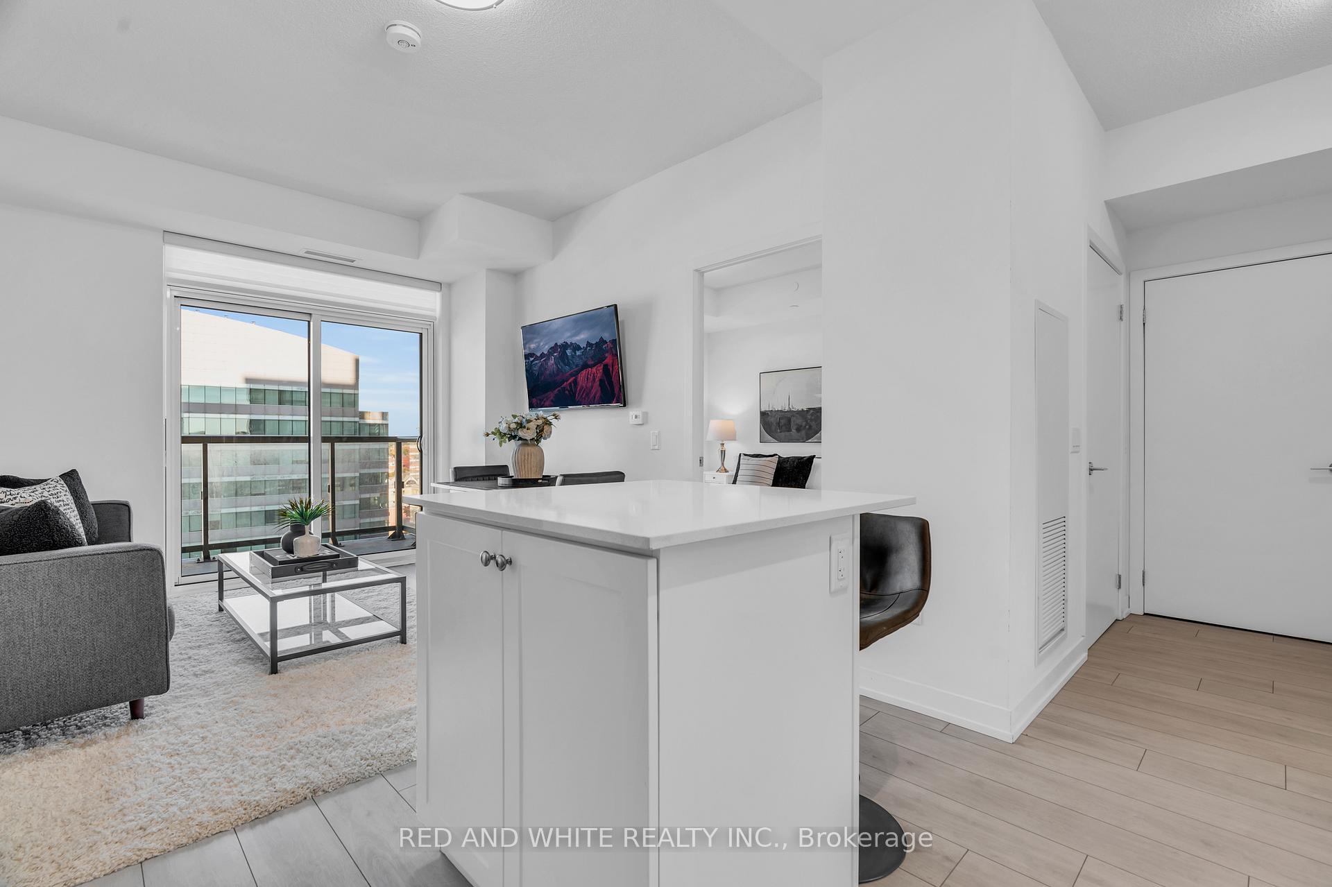 Photo 15 of Unit 901, 55 Duke Street W, Kitchener — HOMEH
