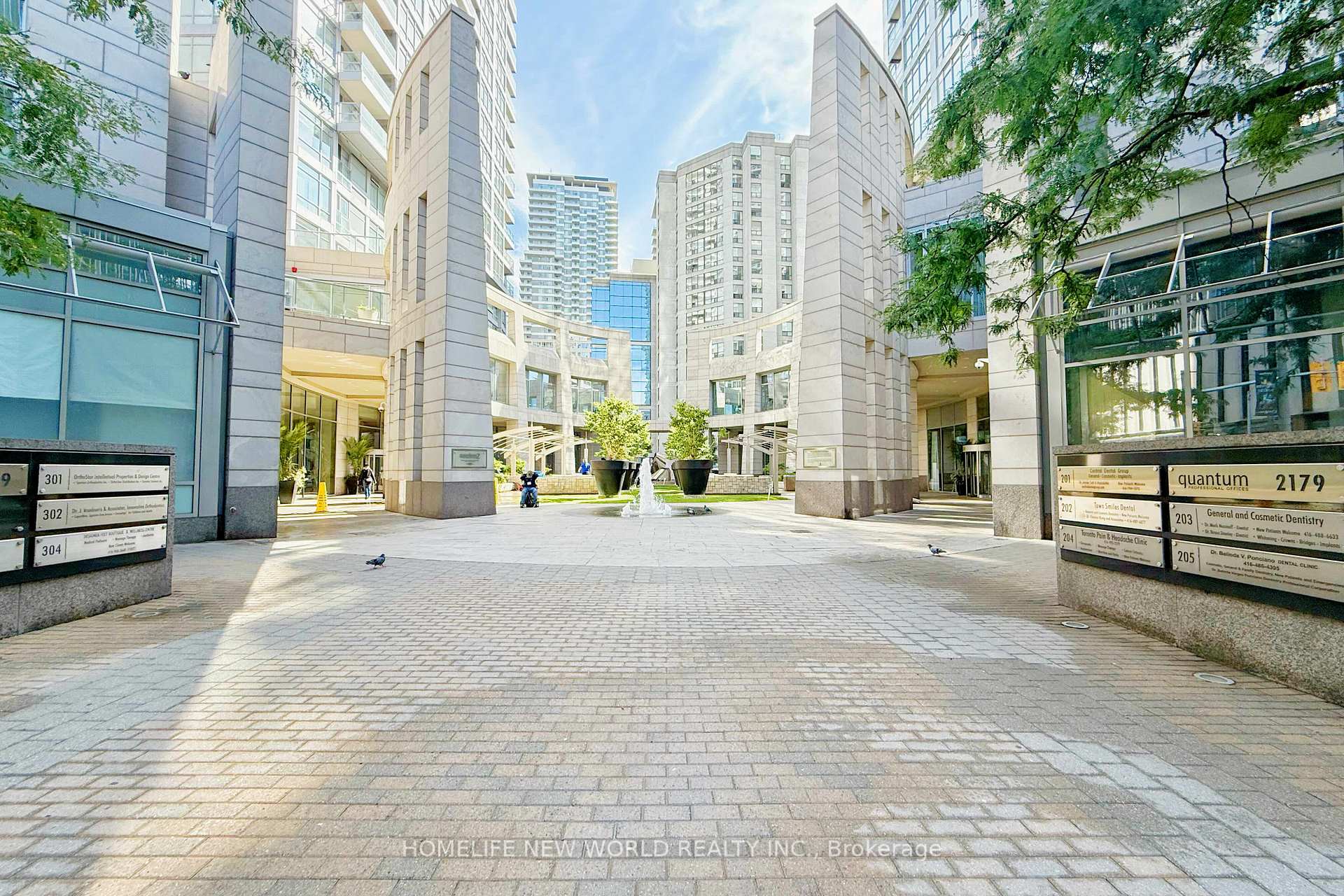 Photo 3 of Unit 2105, 2181 Yonge Street, Toronto, Mount Pleasant West — HOMEH