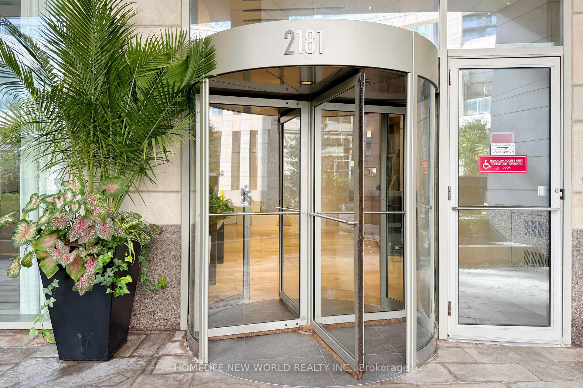 Photo 7 of Unit 2105, 2181 Yonge Street, Toronto, Mount Pleasant West — HOMEH