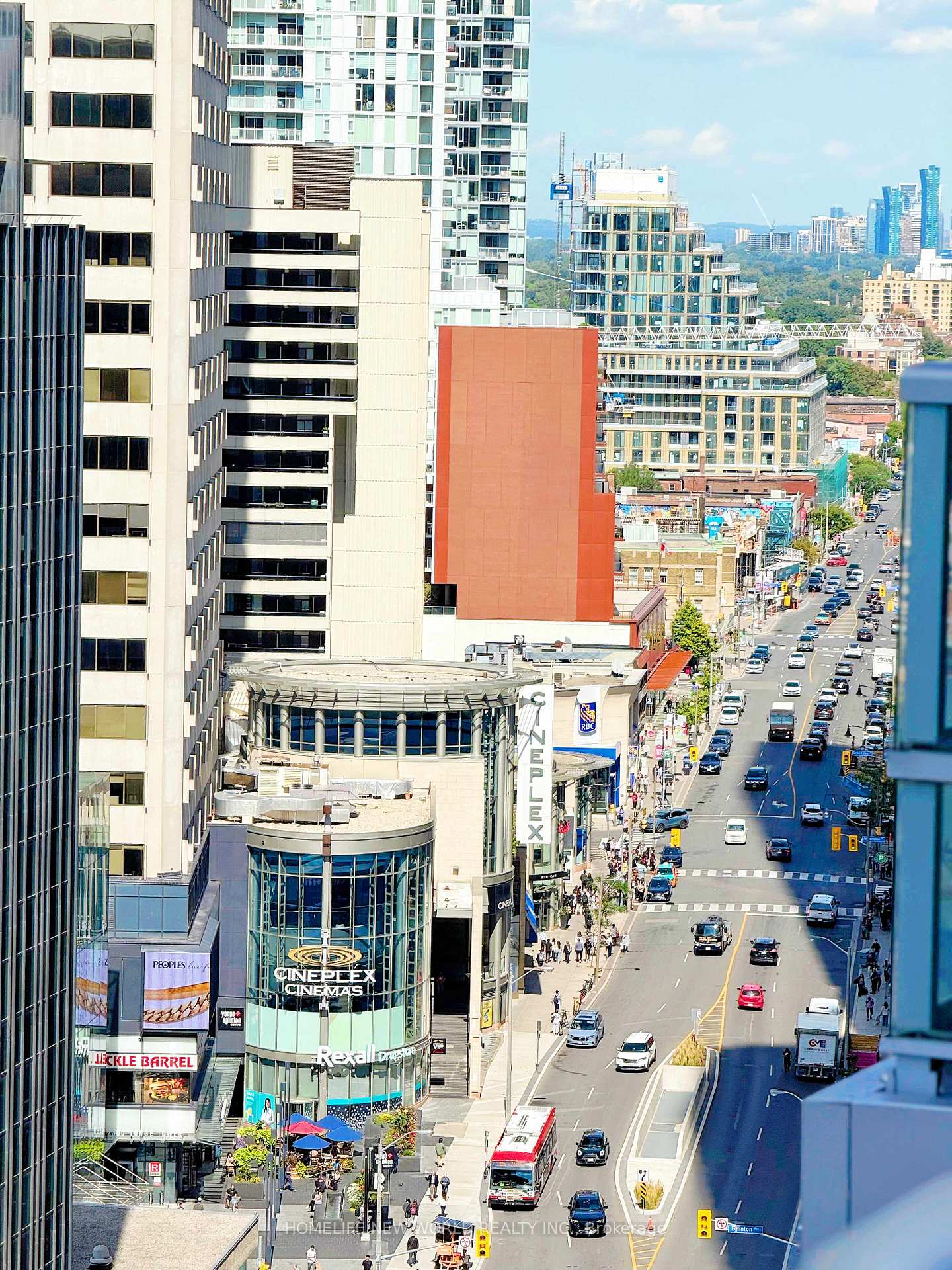 Photo 49 of Unit 2105, 2181 Yonge Street, Toronto, Mount Pleasant West — HOMEH