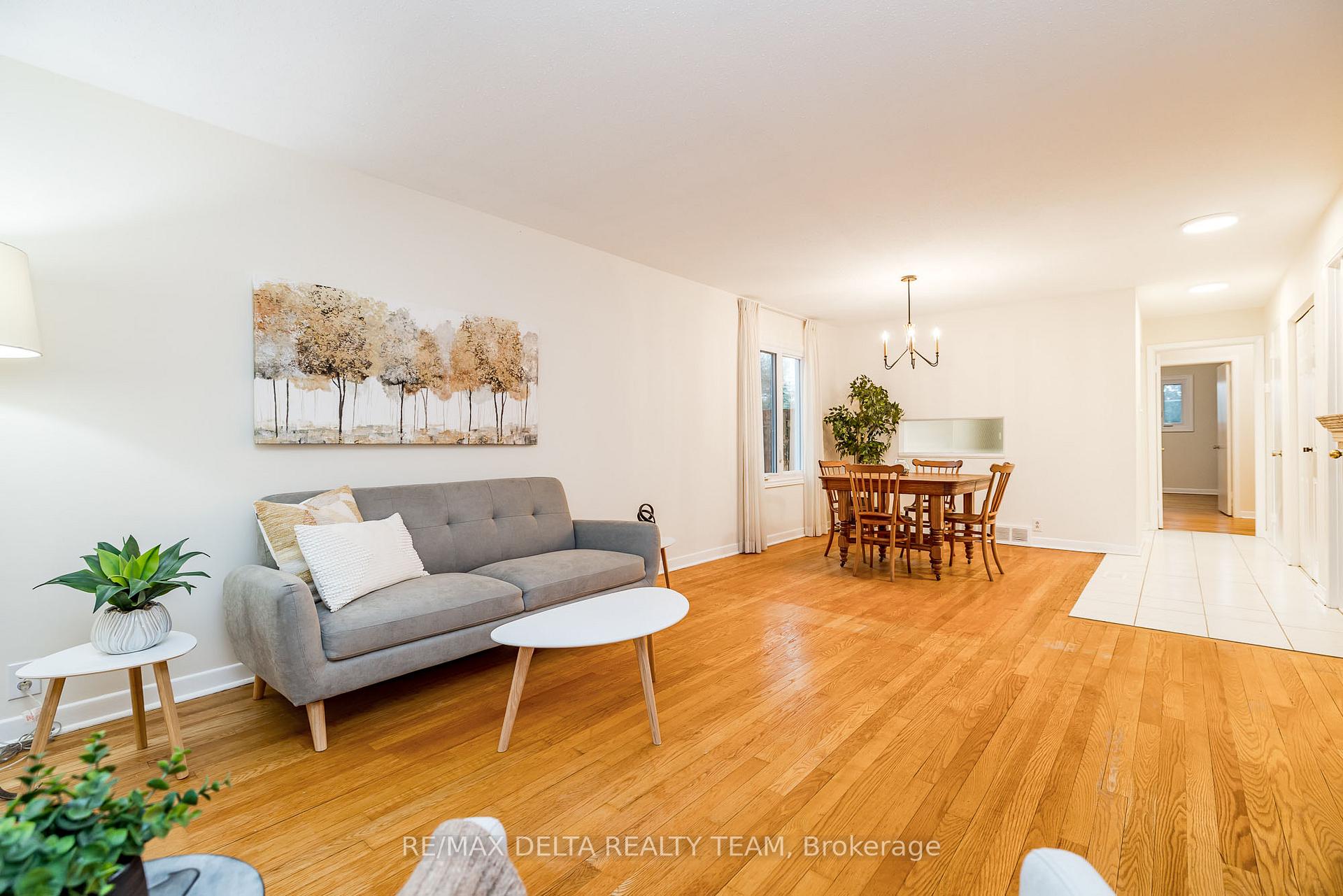 Photo 2 of 22 Bedale Drive, Ottawa, Crystal Beach — HOMEH