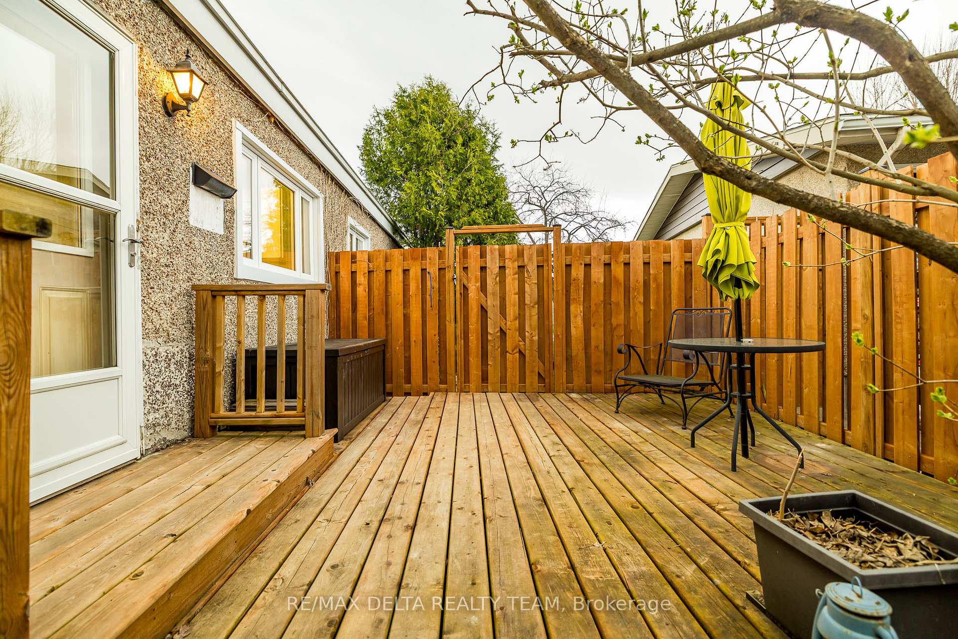Photo 21 of 22 Bedale Drive, Ottawa, Crystal Beach — HOMEH