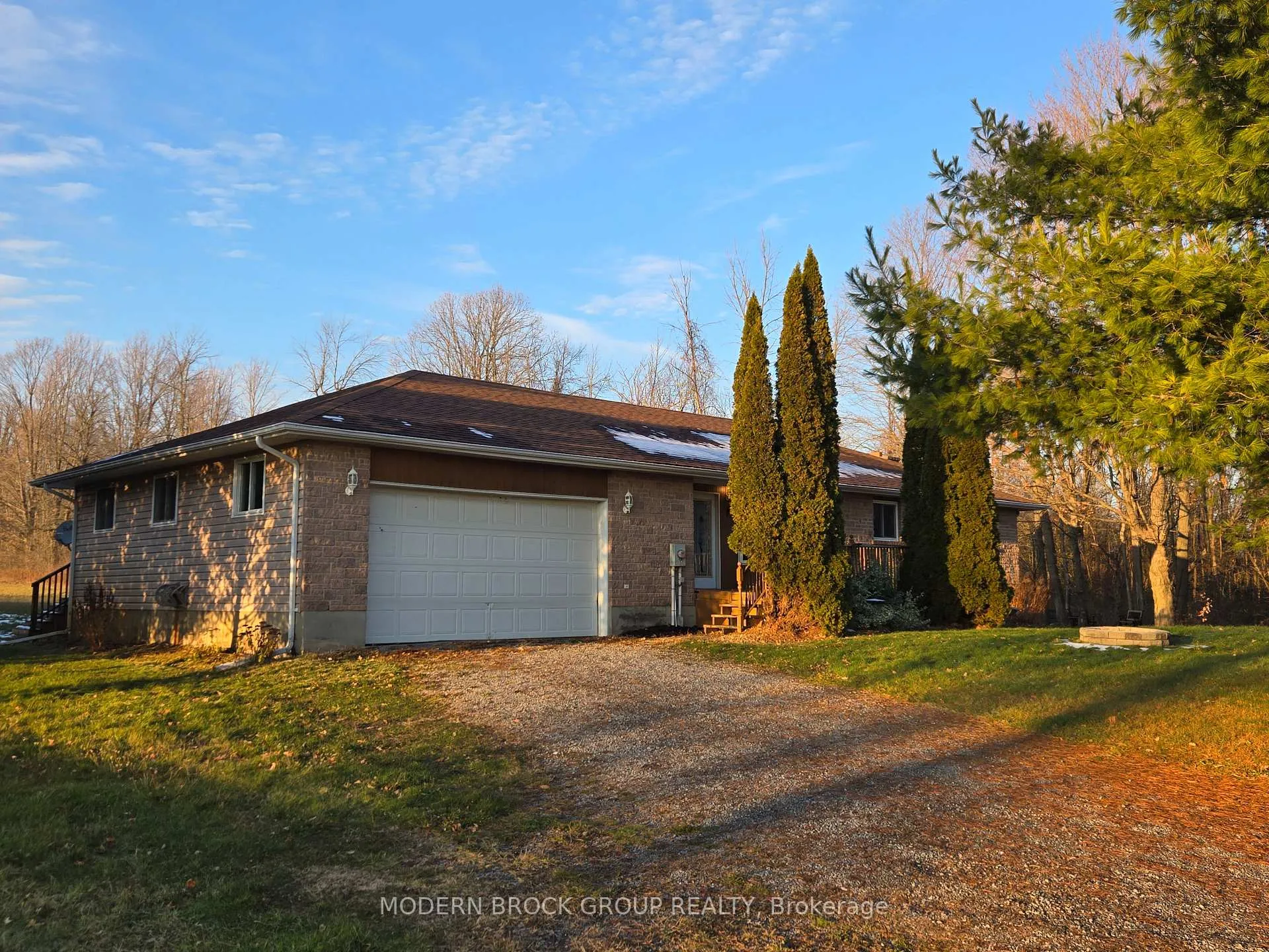 Photo 2 of 790 Scott Road, Edwardsburgh/Cardinal, Edwardsburgh/Cardinal Twp — HOMEH