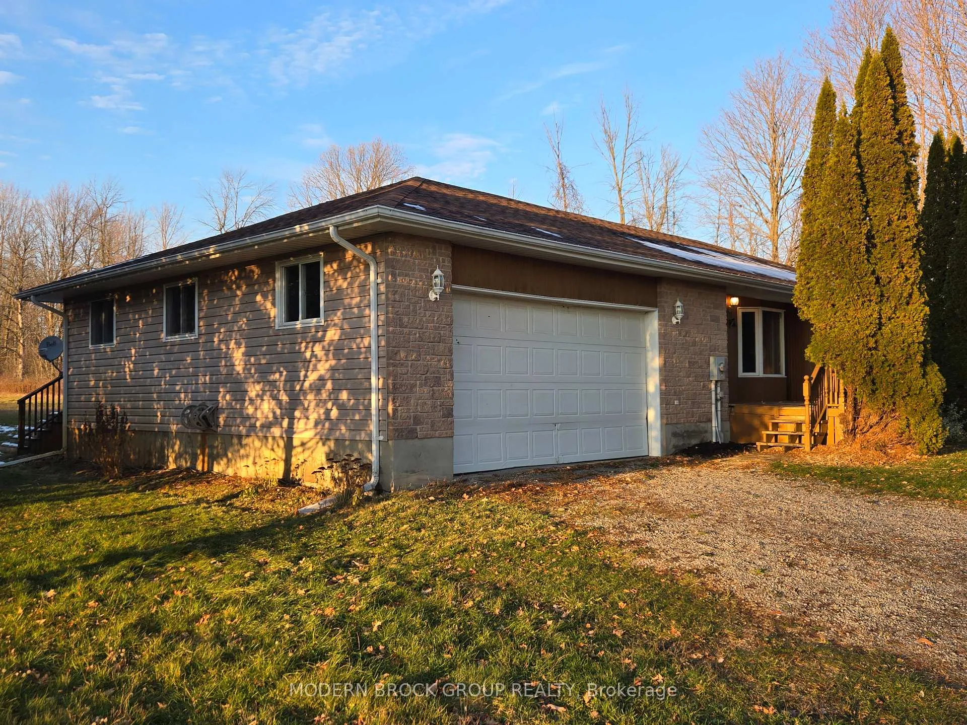 Photo 3 of 790 Scott Road, Edwardsburgh/Cardinal, Edwardsburgh/Cardinal Twp — HOMEH