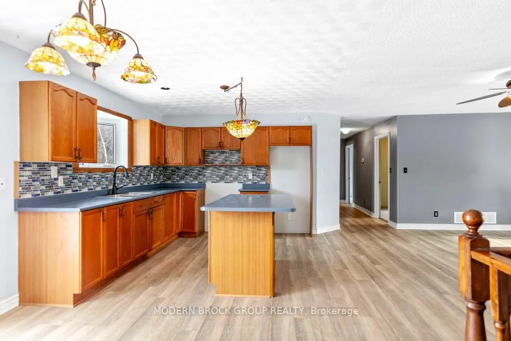 Photo 12 of 790 Scott Road, Edwardsburgh/Cardinal, Edwardsburgh/Cardinal Twp — HOMEH