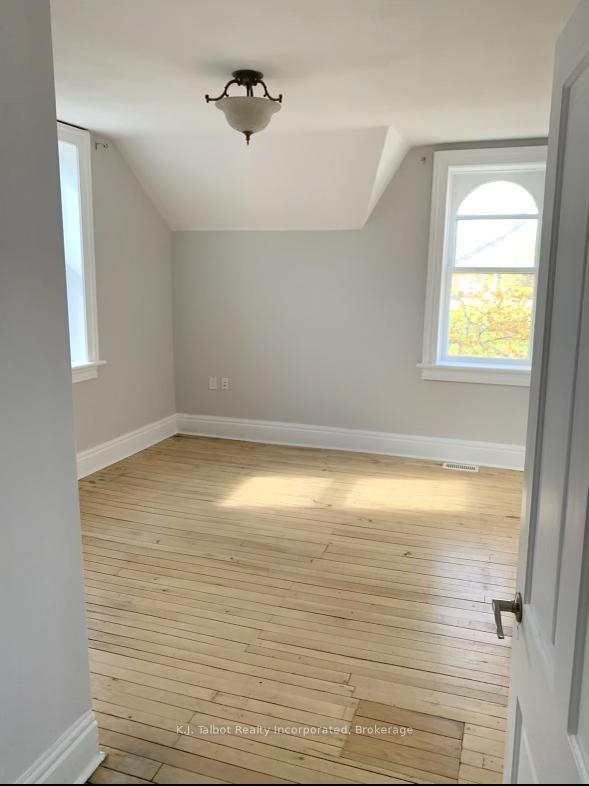 Photo 12 of 92 Newgate Street, Goderich, Goderich (Town) — HOMEH
