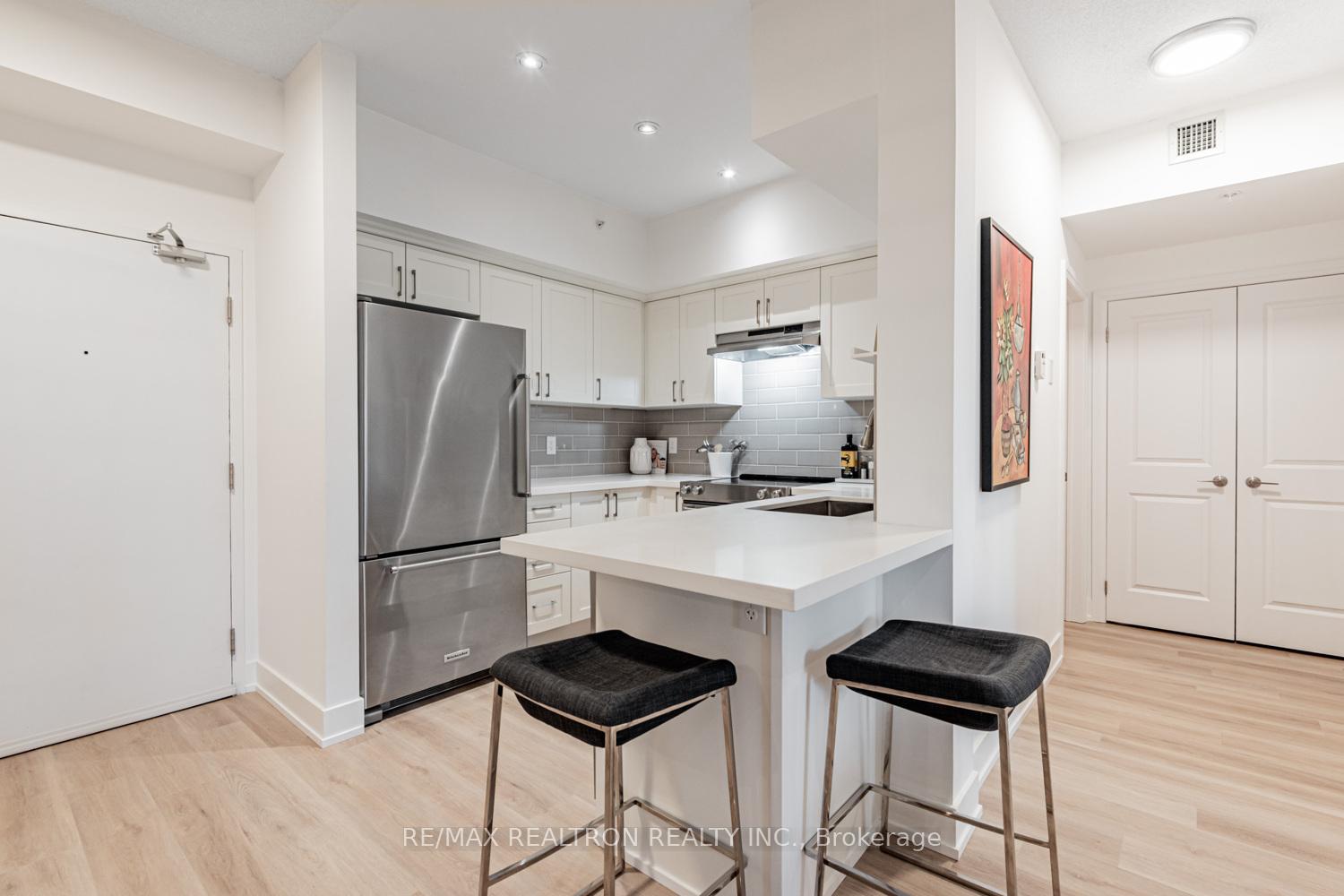 Photo 13 of Unit 116, 302 Essa Road, Barrie, Ardagh — HOMEH