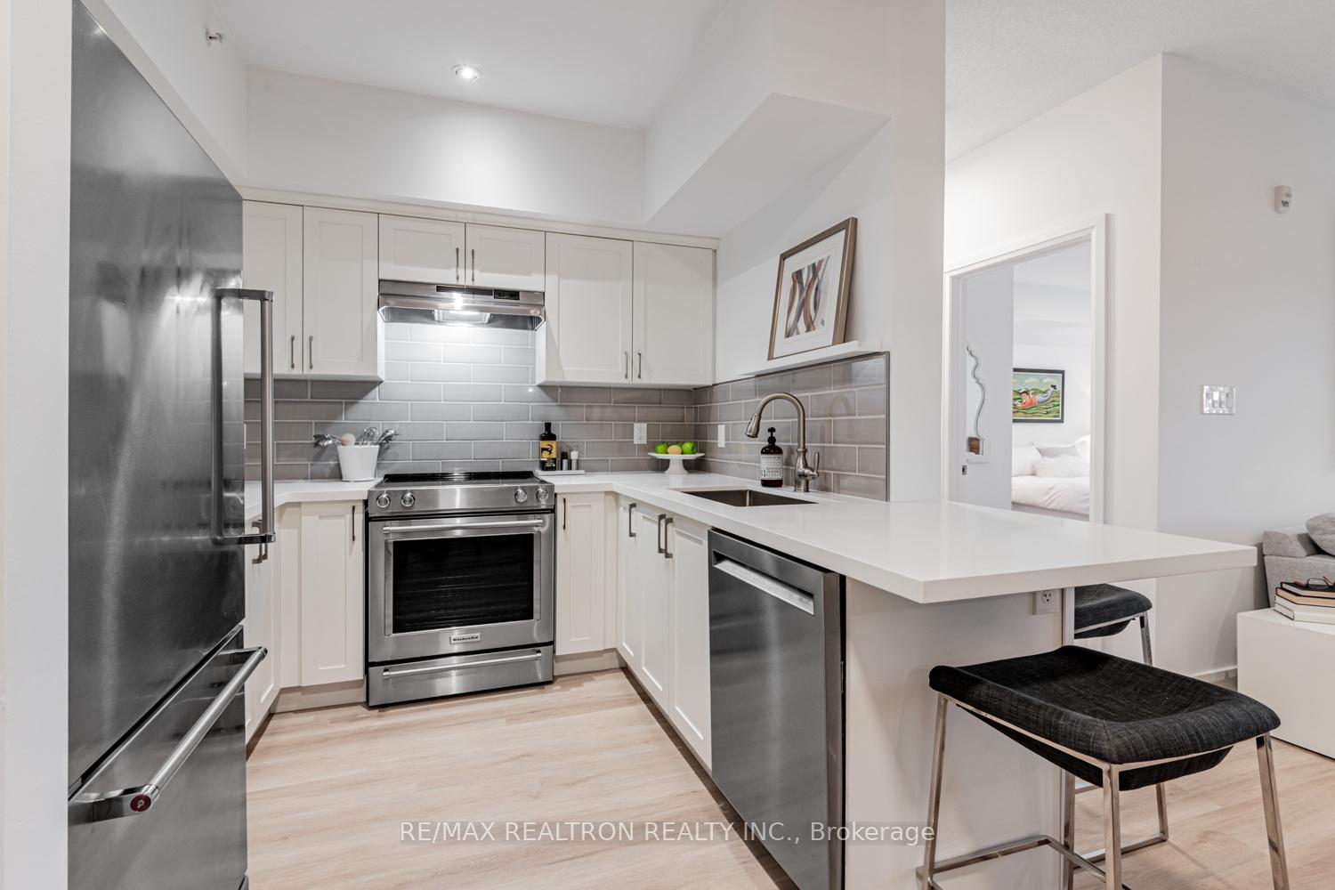 Photo 15 of Unit 116, 302 Essa Road, Barrie, Ardagh — HOMEH