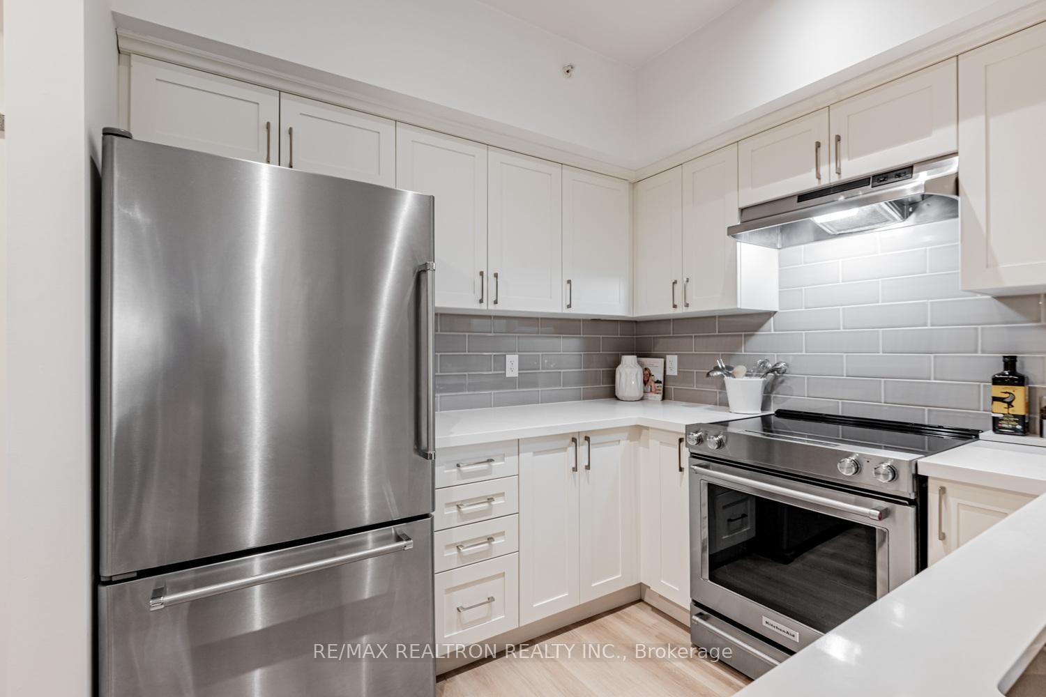 Photo 16 of Unit 116, 302 Essa Road, Barrie, Ardagh — HOMEH