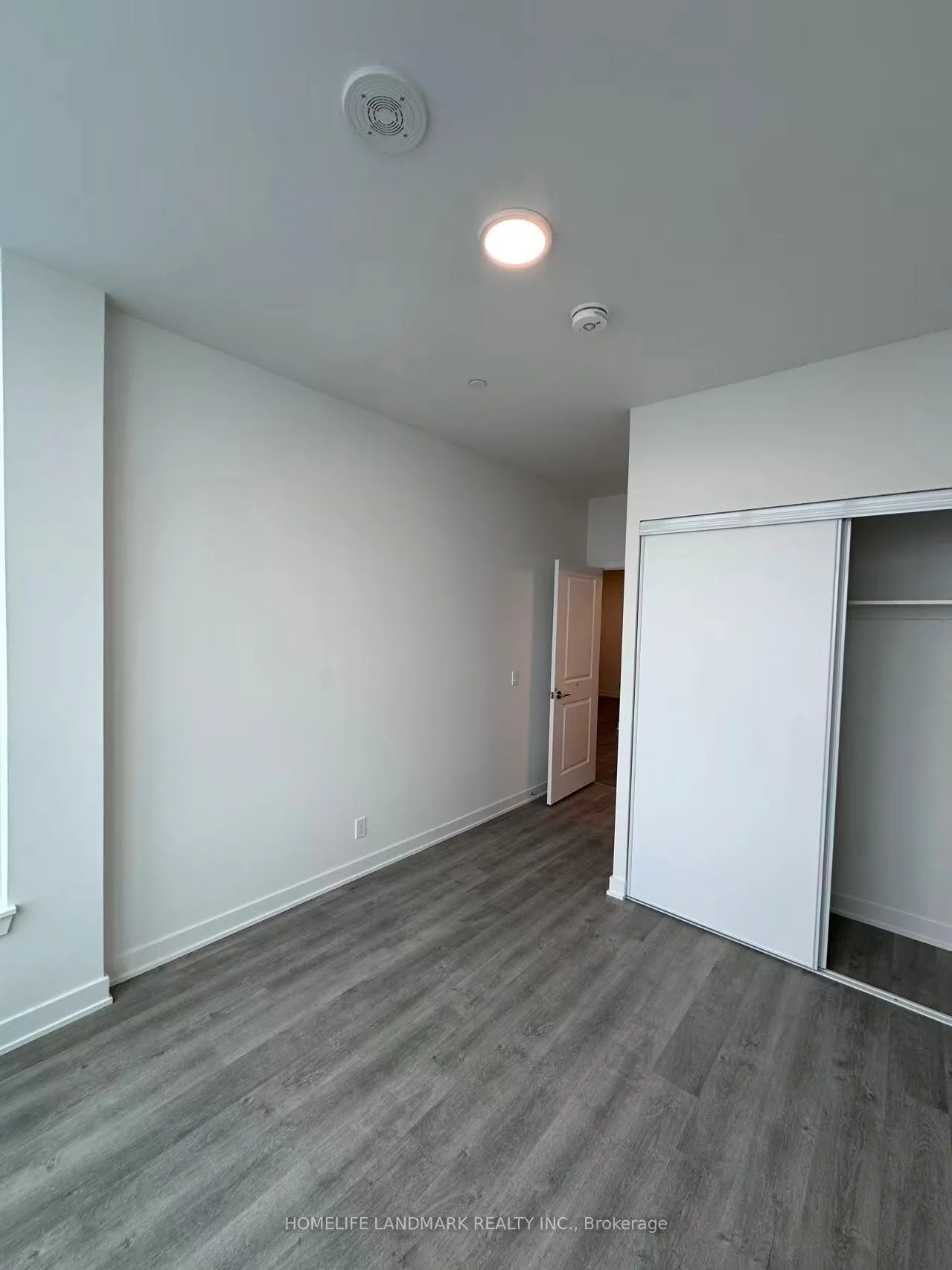 Photo 5 of Unit 3009, 50 Upper Mall Way, Vaughan, Brownridge — HOMEH