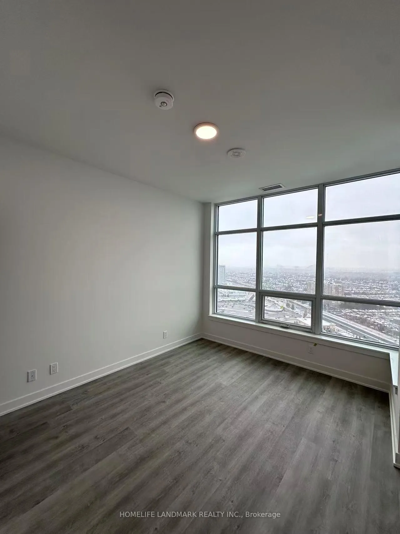 Photo 7 of Unit 3009, 50 Upper Mall Way, Vaughan, Brownridge — HOMEH