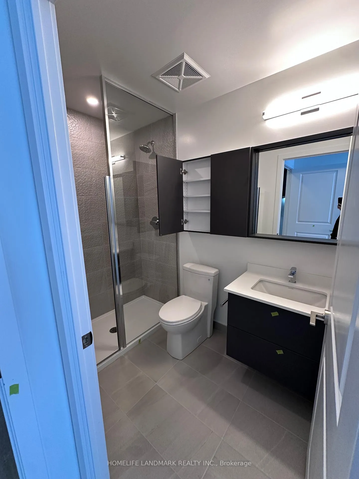 Photo 8 of Unit 3009, 50 Upper Mall Way, Vaughan, Brownridge — HOMEH