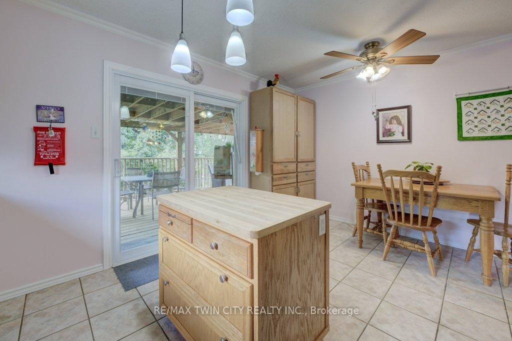 Photo 17 of 12 Bradbury Crescent, Brant, Paris — HOMEH